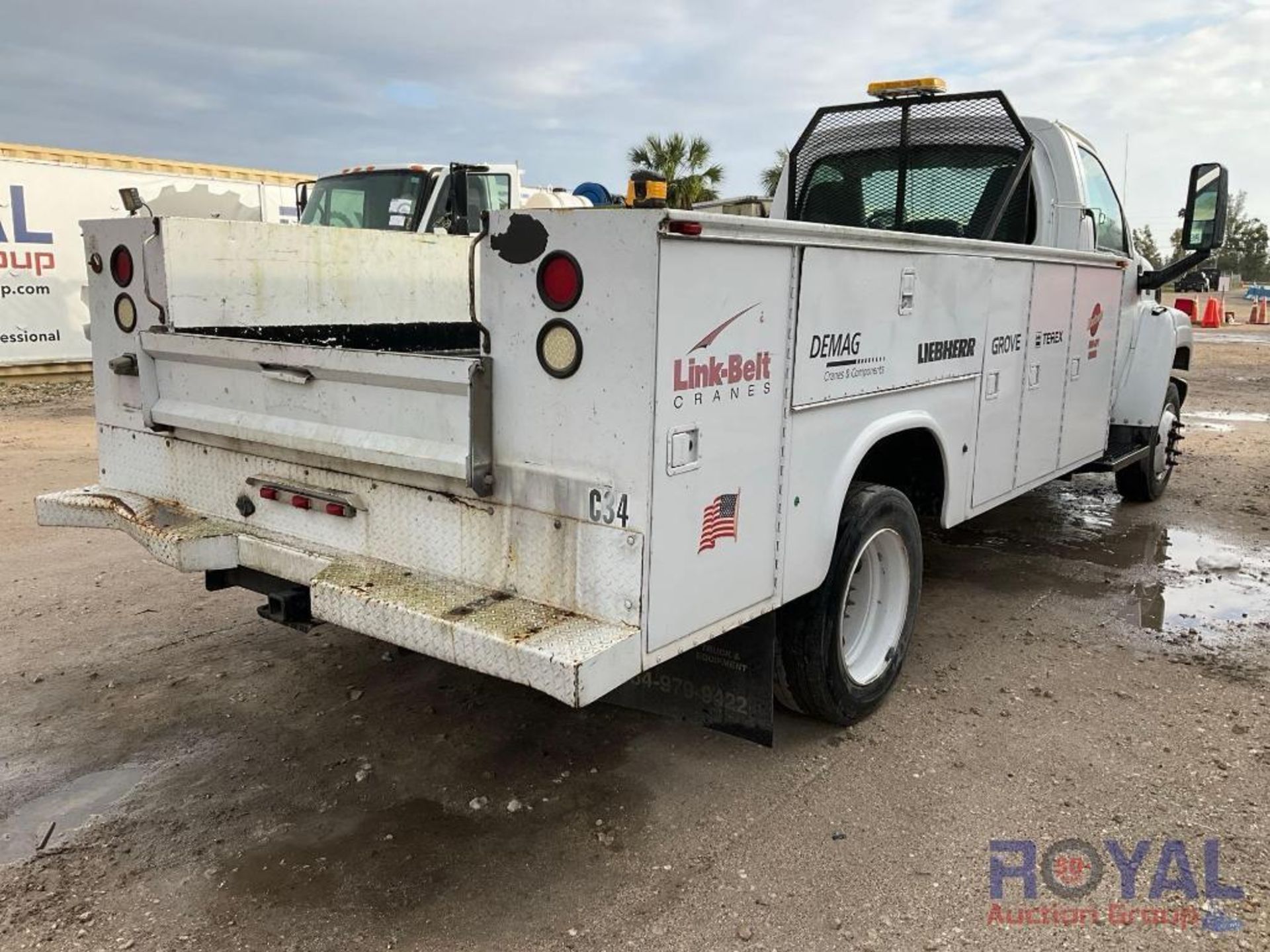 2007 GMC C5500 Service Truck - Image 3 of 25