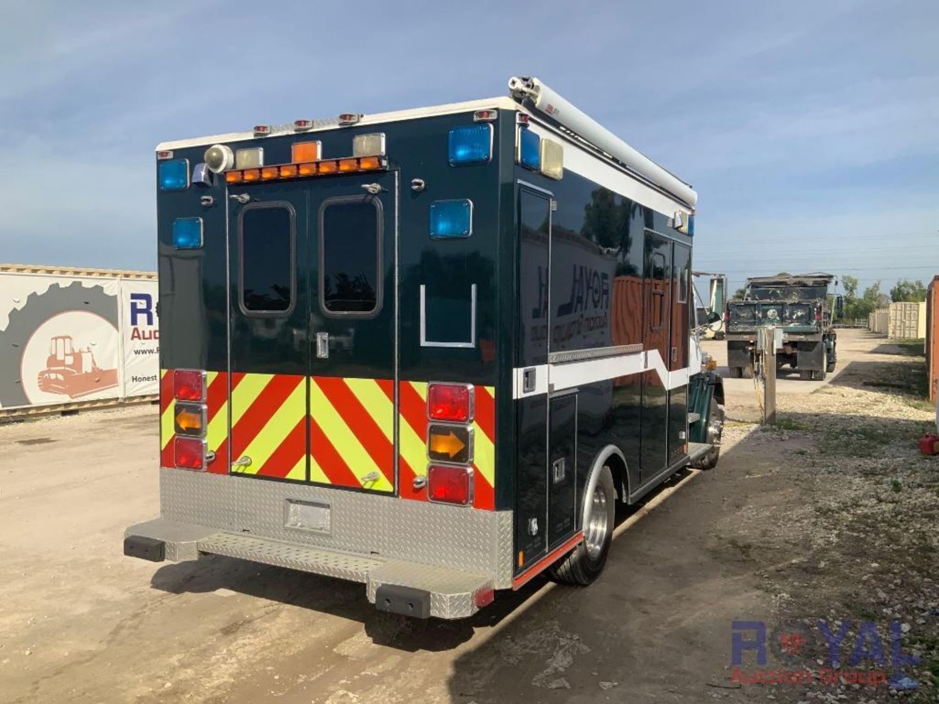 1995 Freightliner FL60 Ambulance - Image 3 of 41