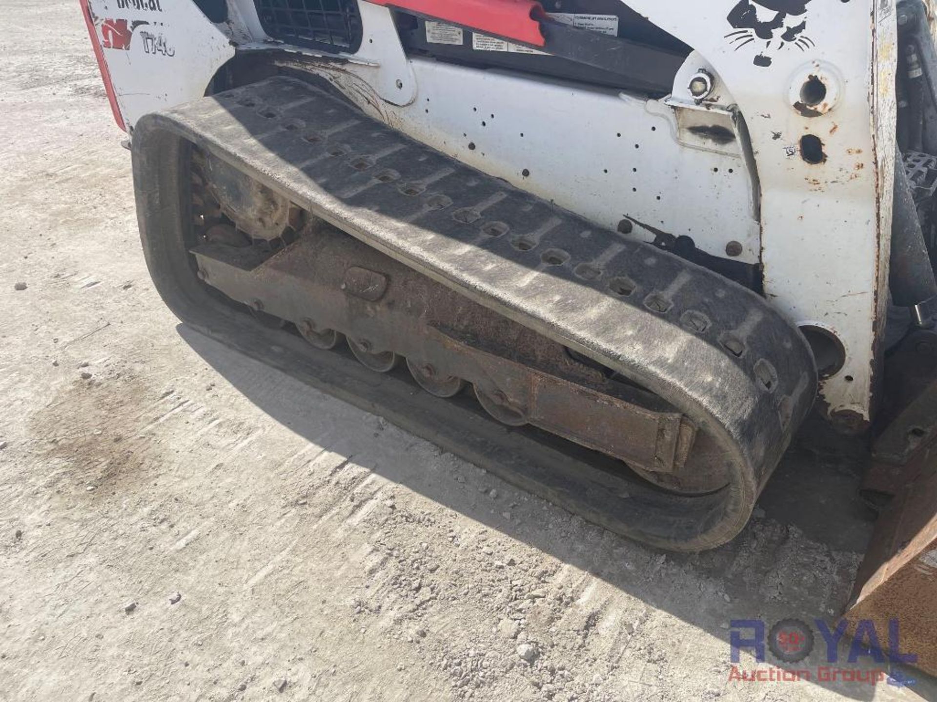 2018 Bobcat T740 Compact Track Loader Skid Steer - Image 16 of 17