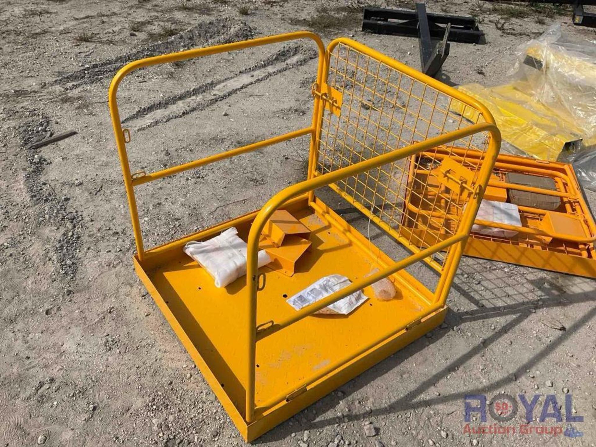 Forklift Collapsible Safety Cage Man Basket - Image 4 of 6