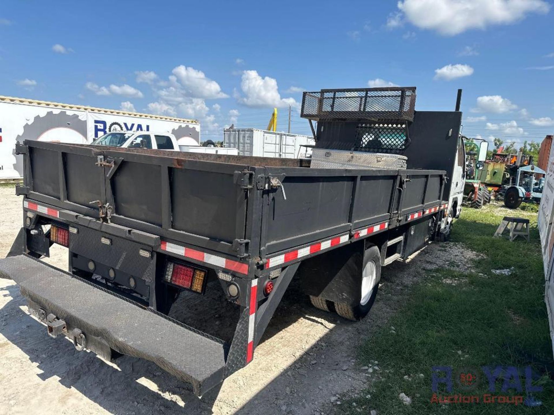 2007 Isuzu NPR-HD 16ft Flatbed Truck - Image 3 of 29