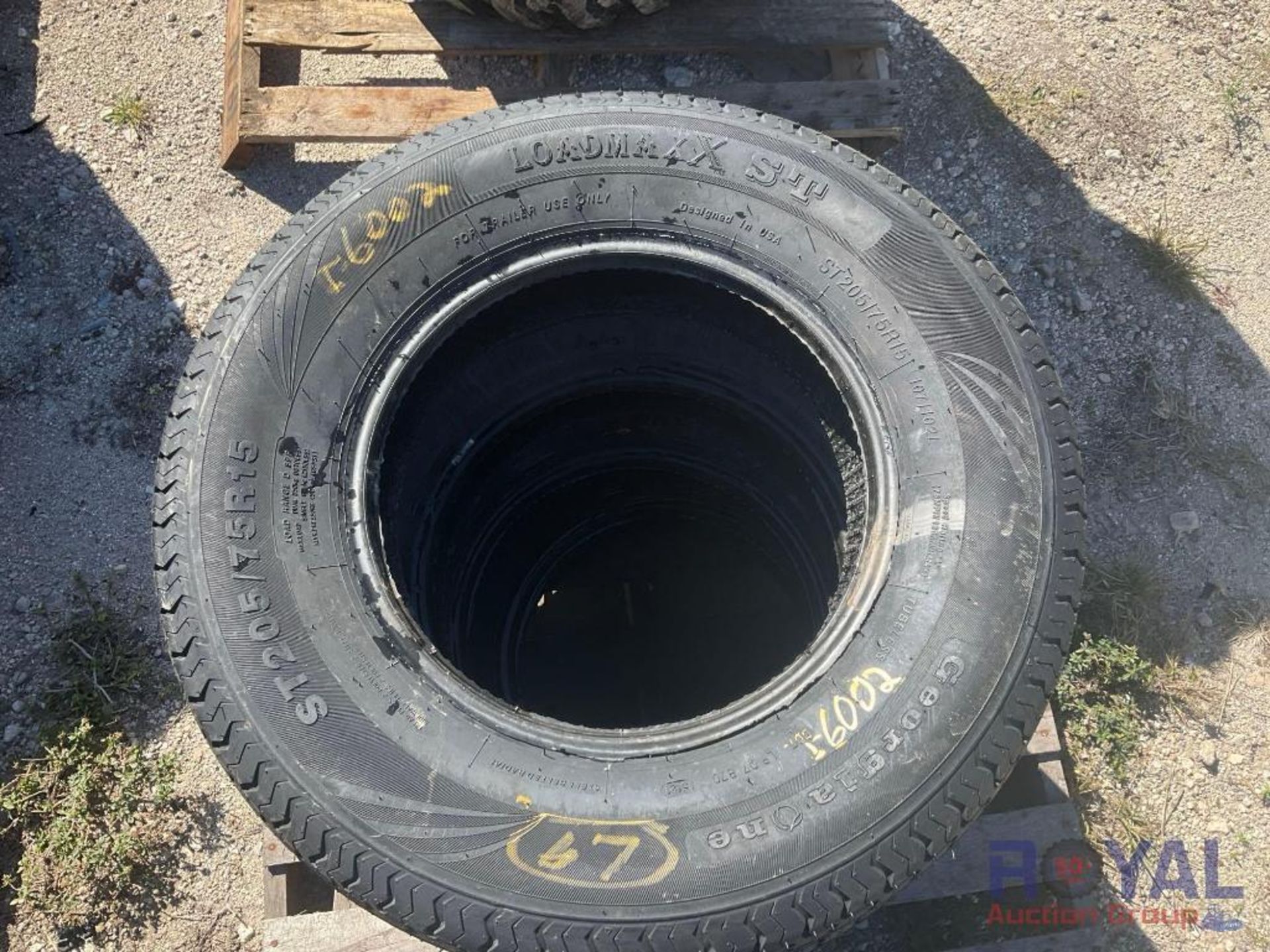 Unused Loadmaxx ST205/75R15 Tires - Bild 5 aus 6