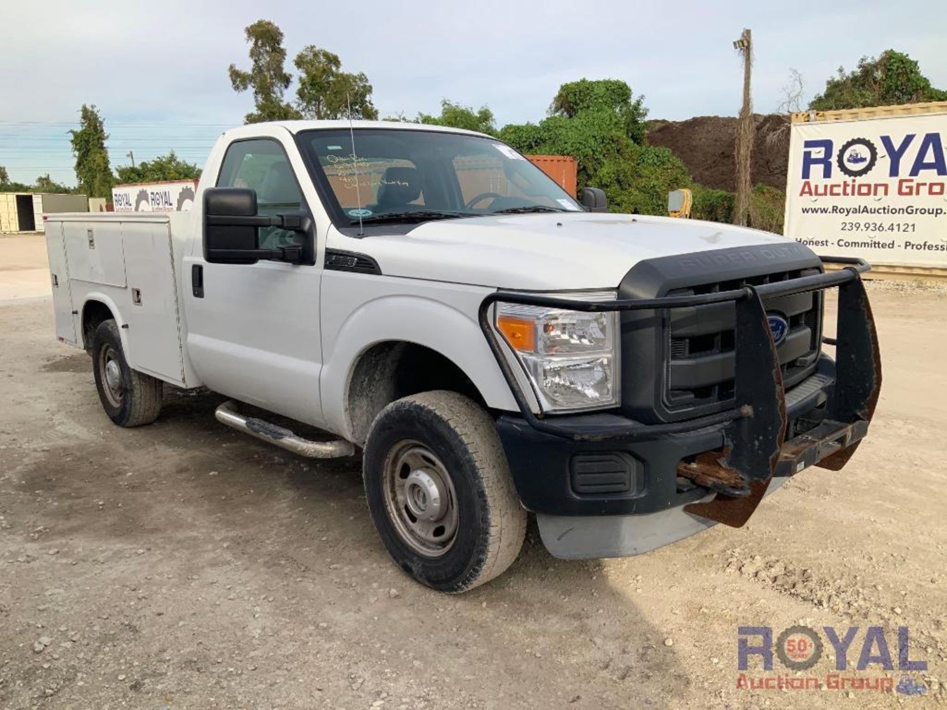 2013 Ford F250 4x4 Service Truck - Image 2 of 27
