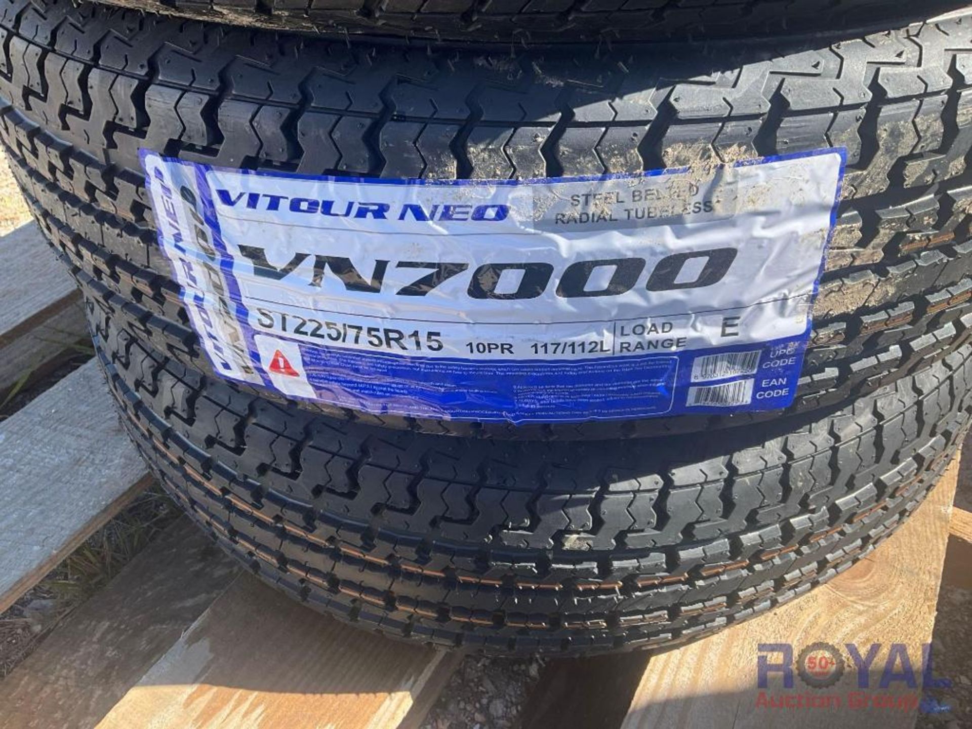 Unused Loadmaxx ST205/75R15 Tires - Bild 6 aus 6