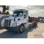 2012 Freightliner Cascadia 113 6x4 Day Cab Truck Tractor