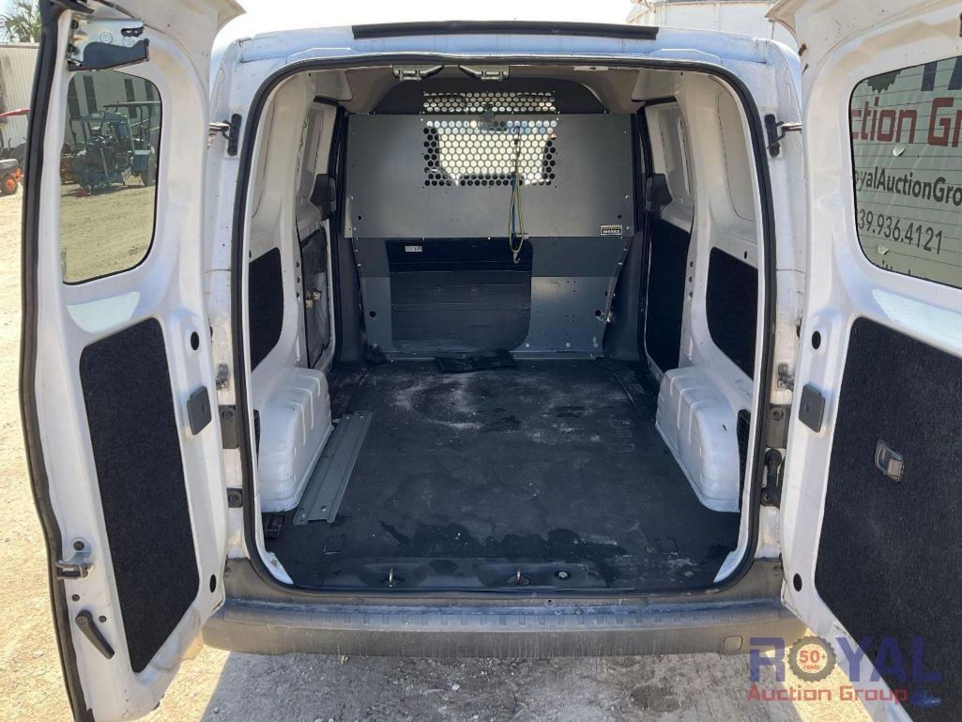 2019 Nissan NV2000 Van Cargo Van - Image 22 of 28