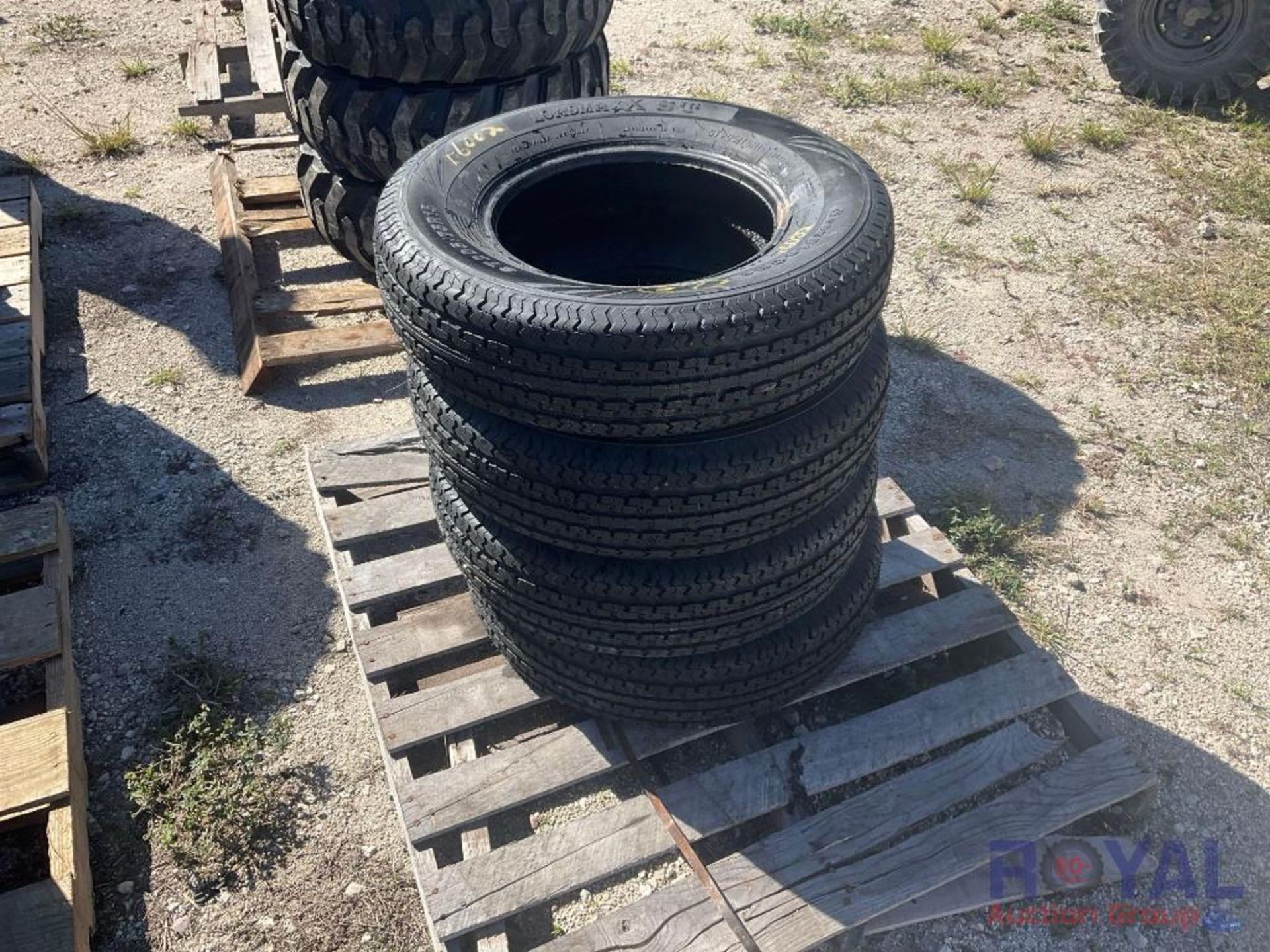 Unused Loadmaxx ST205/75R15 Tires - Bild 4 aus 6