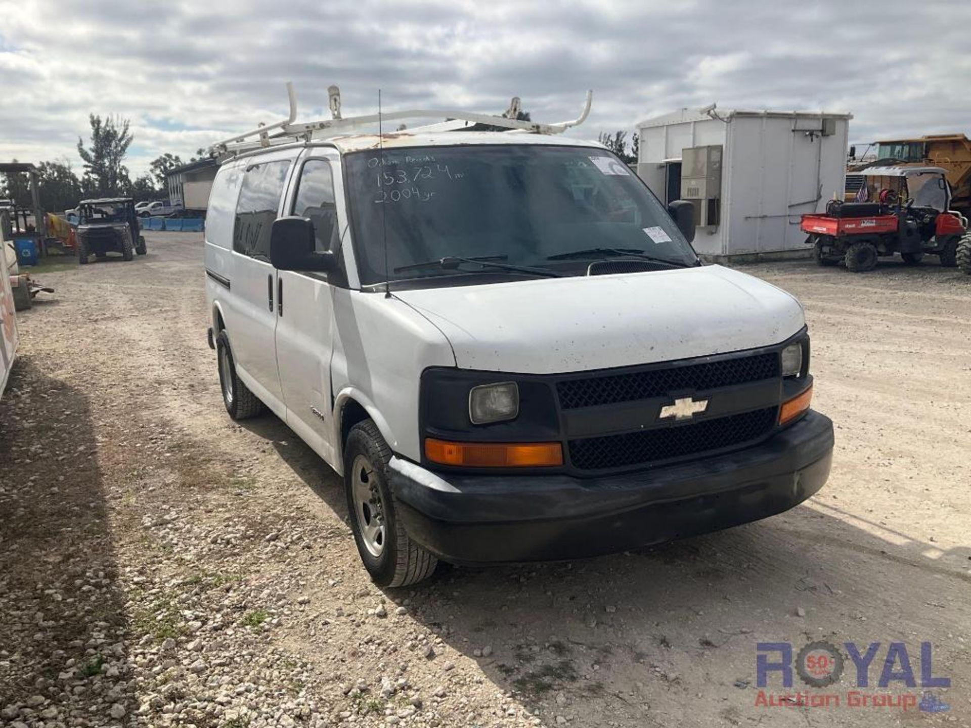 2004 Chevrolet Express 2500 Cargo Van - Image 2 of 34