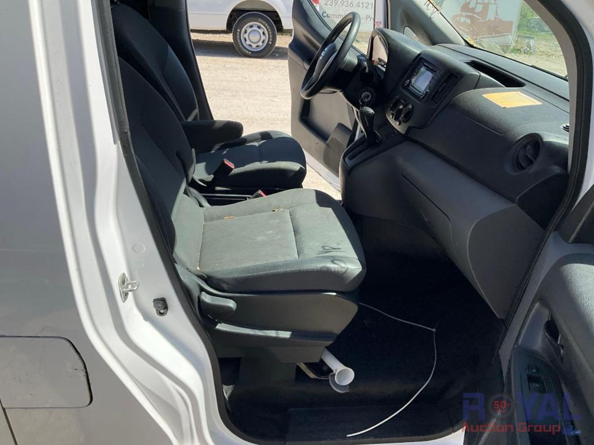 2019 Nissan NV2000 Van Cargo Van - Image 20 of 28