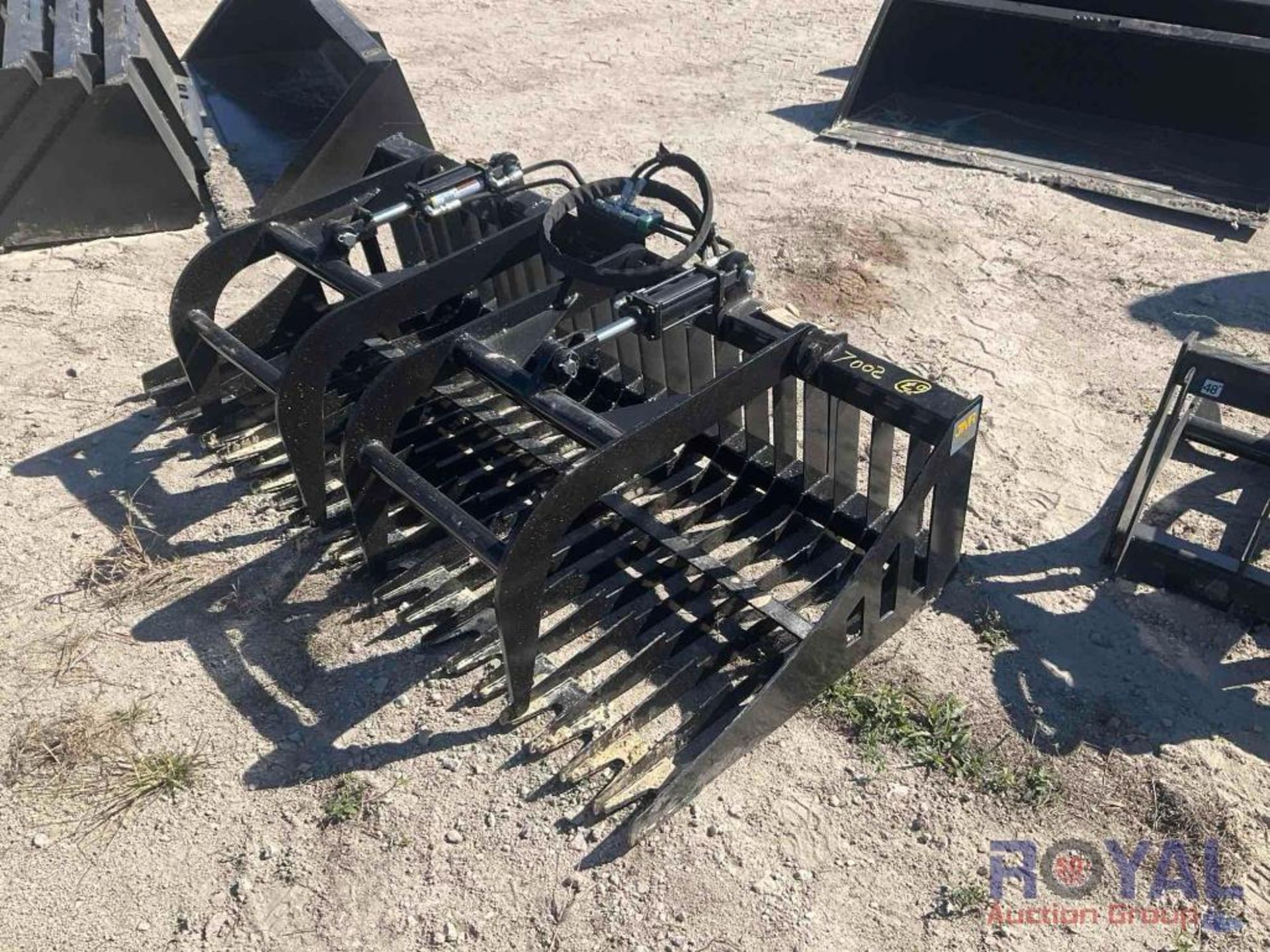 JMR 72in Grapple Root Rake Skid Steer Attachment - Bild 3 aus 4