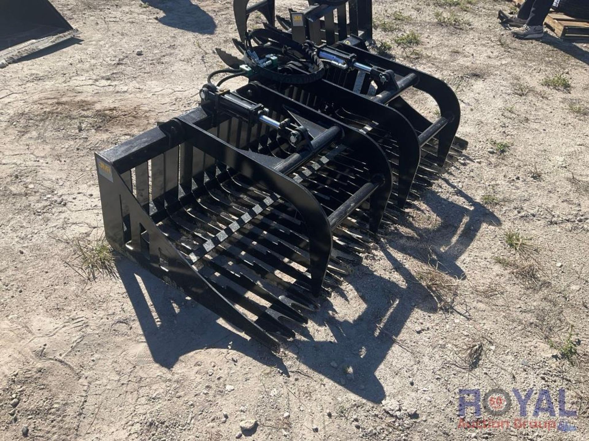 JMR 72in Grapple Root Rake Skid Steer Attachment - Bild 2 aus 4