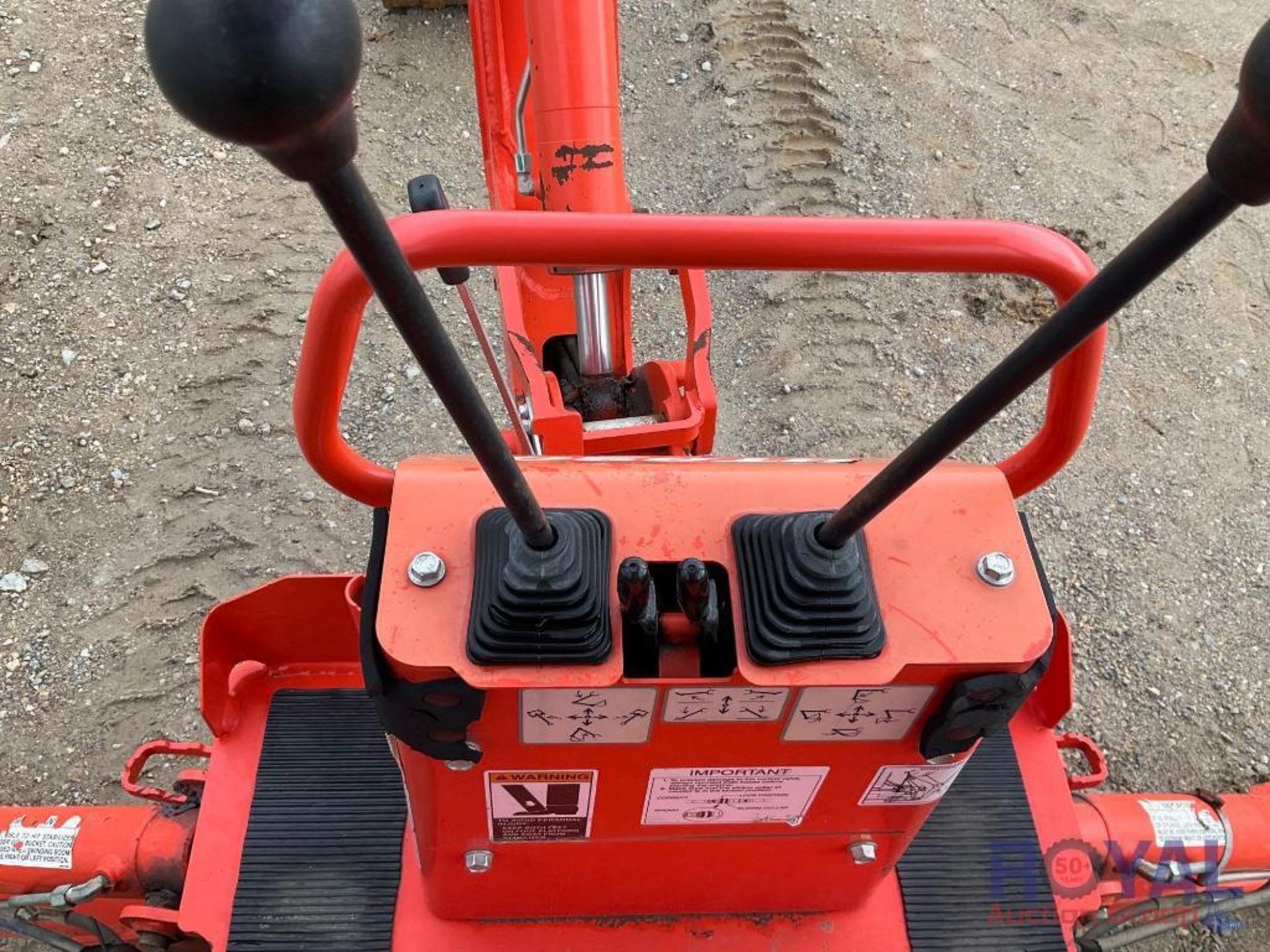 2020 Kubota B26 4x4 Tractor Backhoe Loader - Image 24 of 25