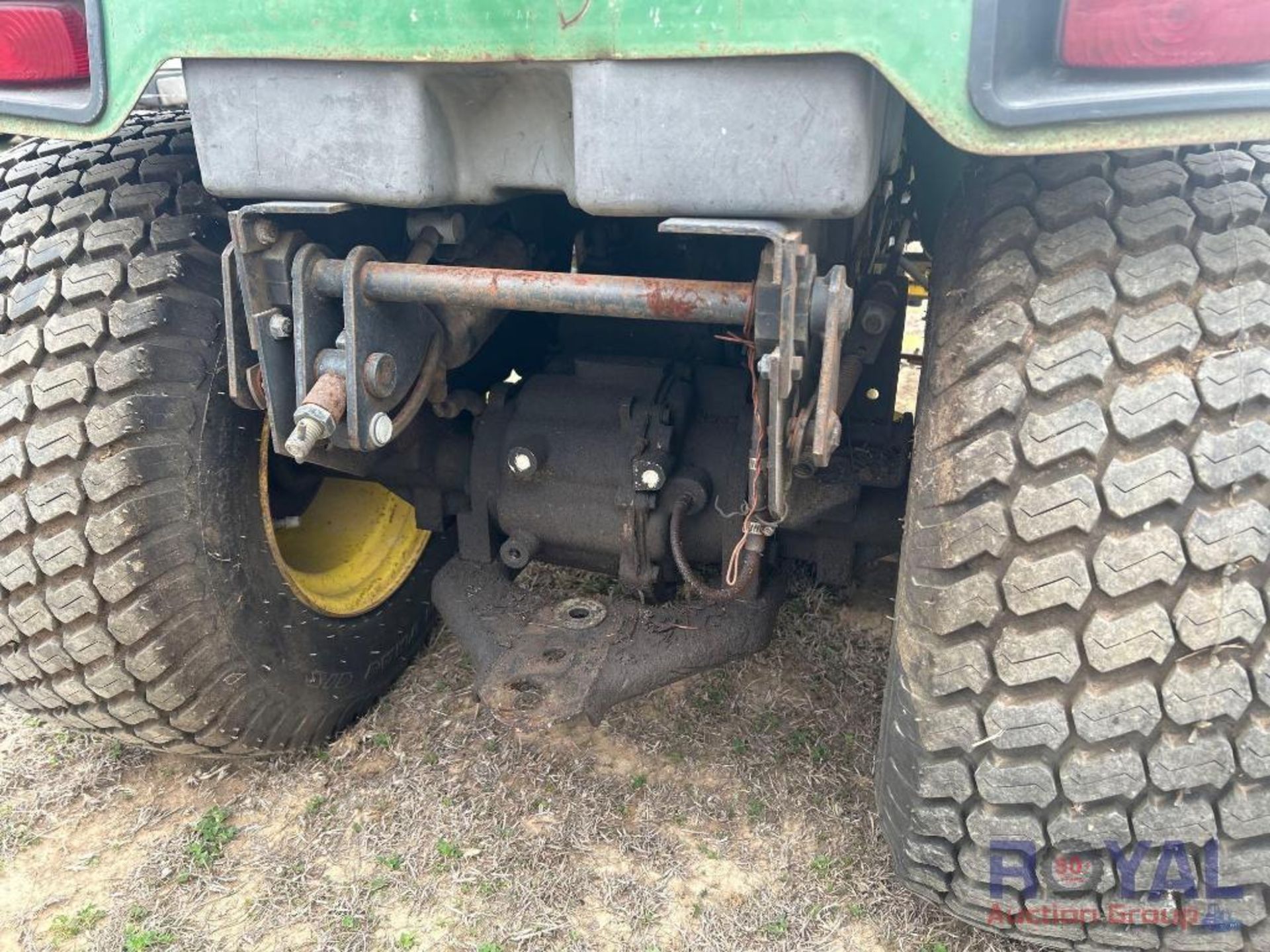 John Deere 420 Ride On Mower - Image 11 of 16