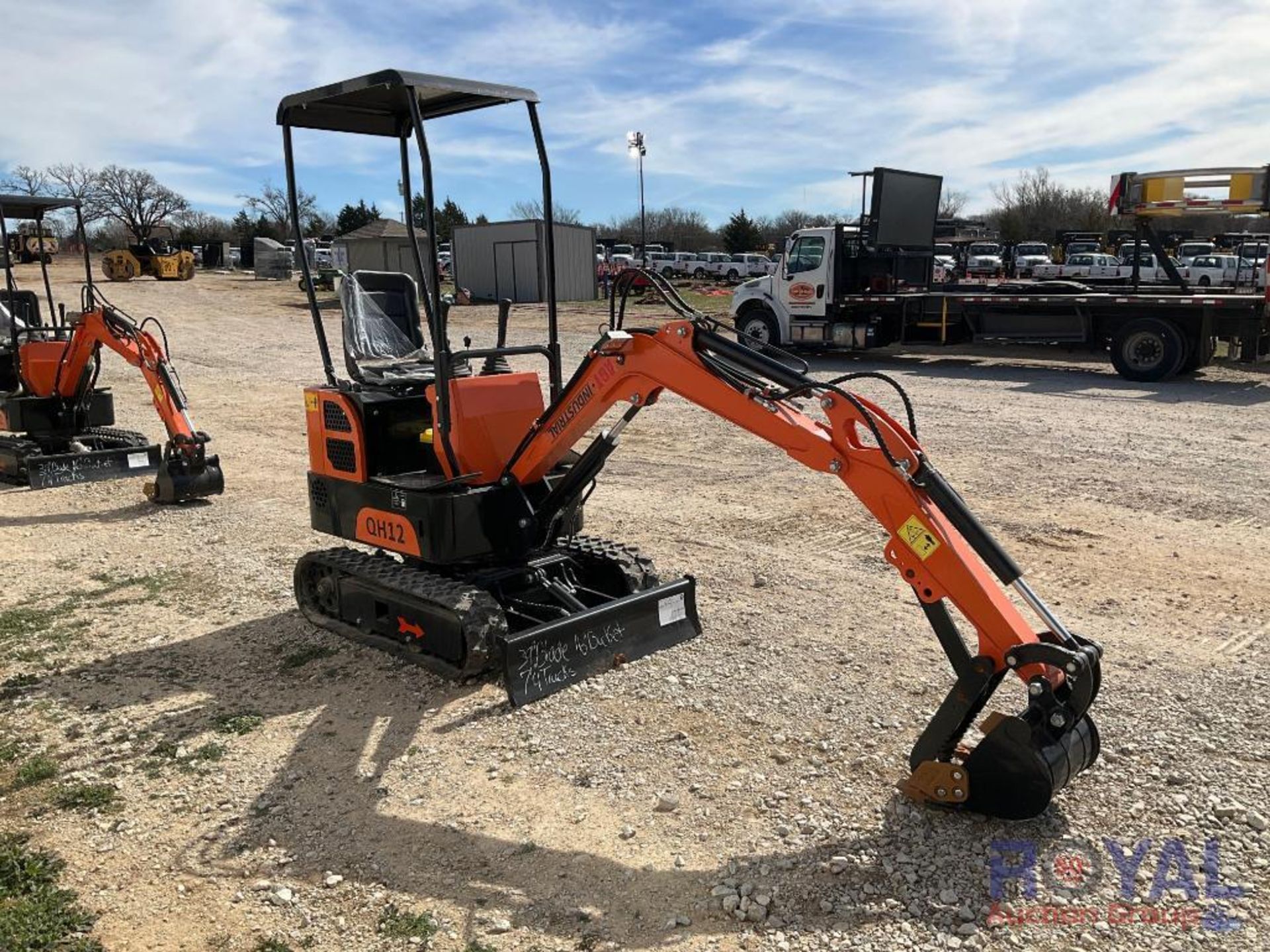 2023 AGT Industrial QH12 Mini Excavator - Image 2 of 12