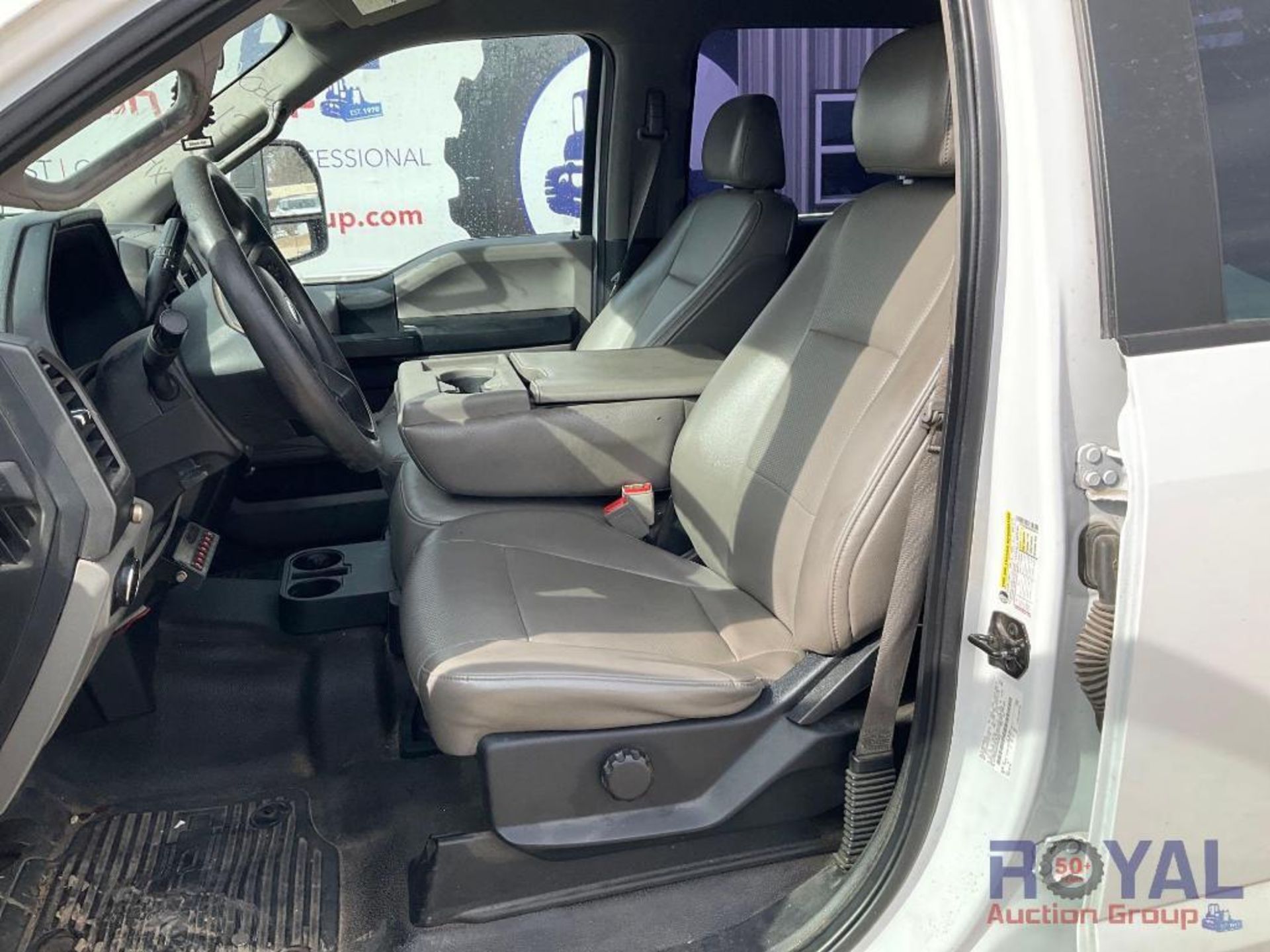 2019 Ford F250 4x4 Crew Cab Pickup Truck - Image 18 of 27