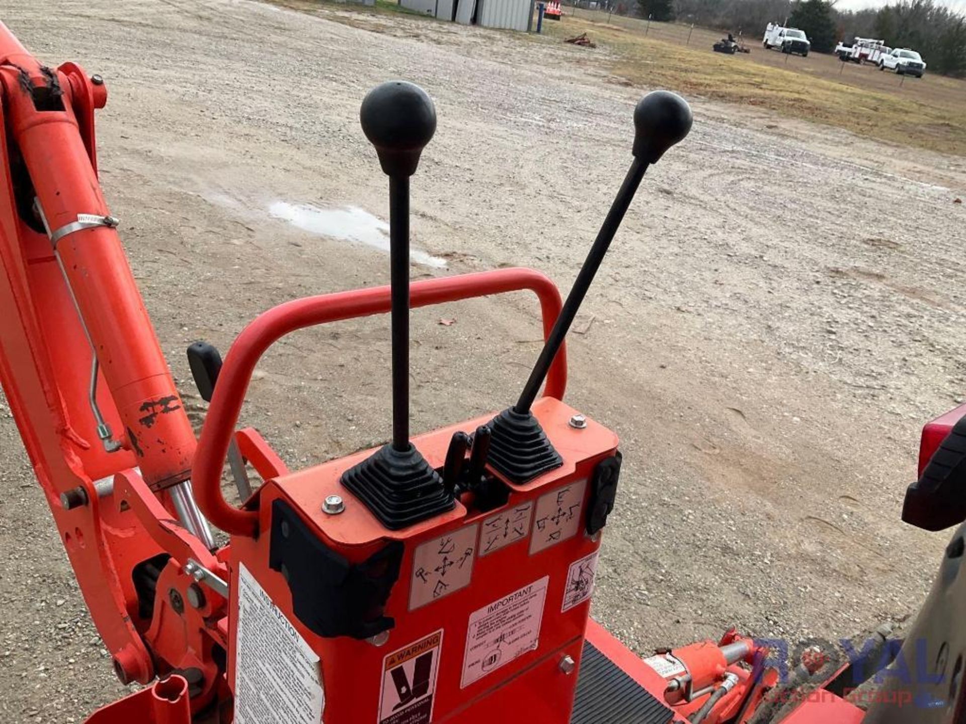 2020 Kubota B26 4x4 Tractor Backhoe Loader - Image 15 of 25