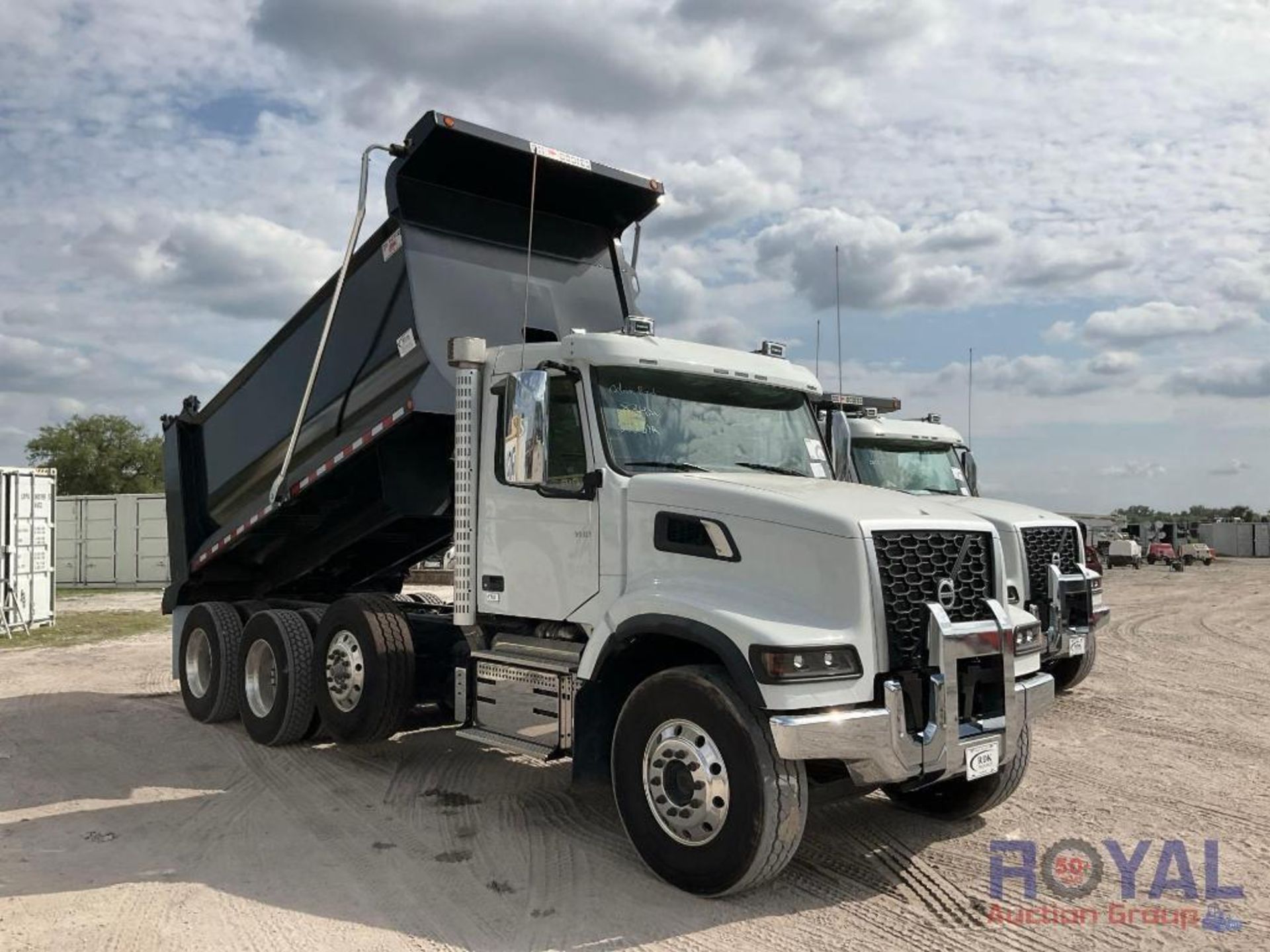 2023 Volvo VHD Tri-Axle 21Yd Dump Truck - Image 2 of 38