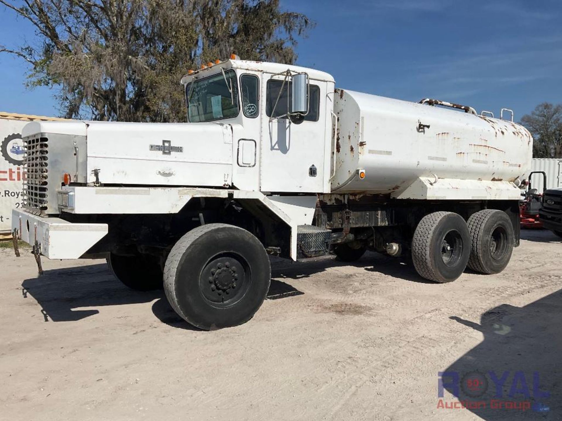 1994 Oshkosh FA-2546 6x6 Water Truck