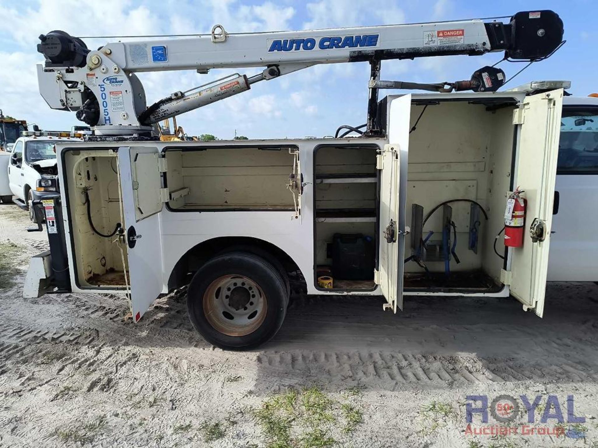 2012 Ford F-450 Auto Crane 5005H 5,000LB Crane Service Truck - Image 18 of 35