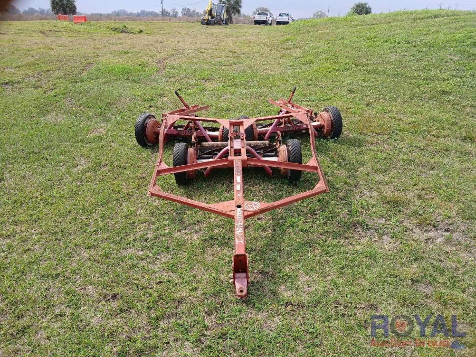 Toro Reelmaster 33145 Pull Behind Tri-Reel Mower - Image 10 of 13