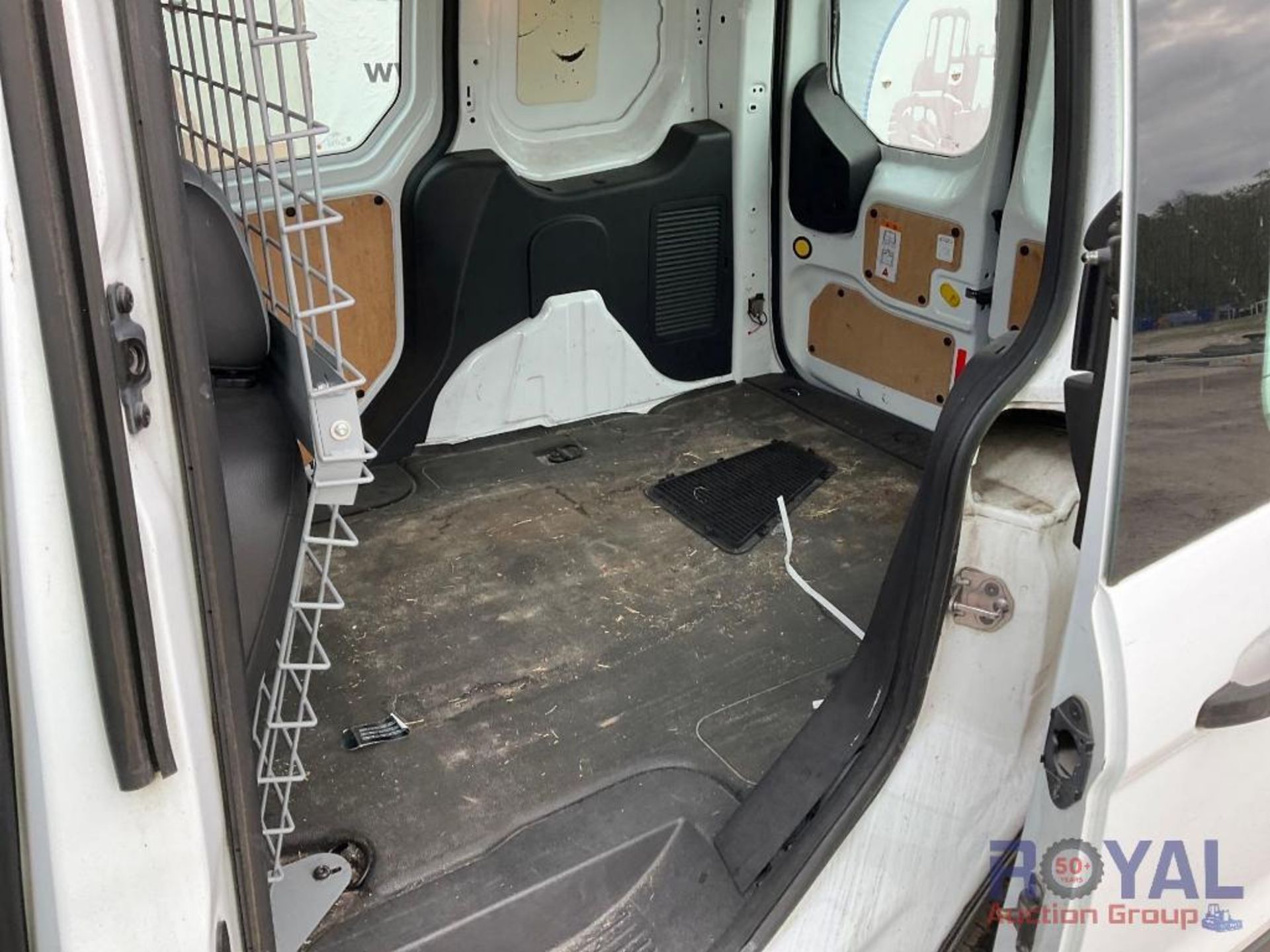 2014 Ford Transit Connect Cargo Van - Image 22 of 26