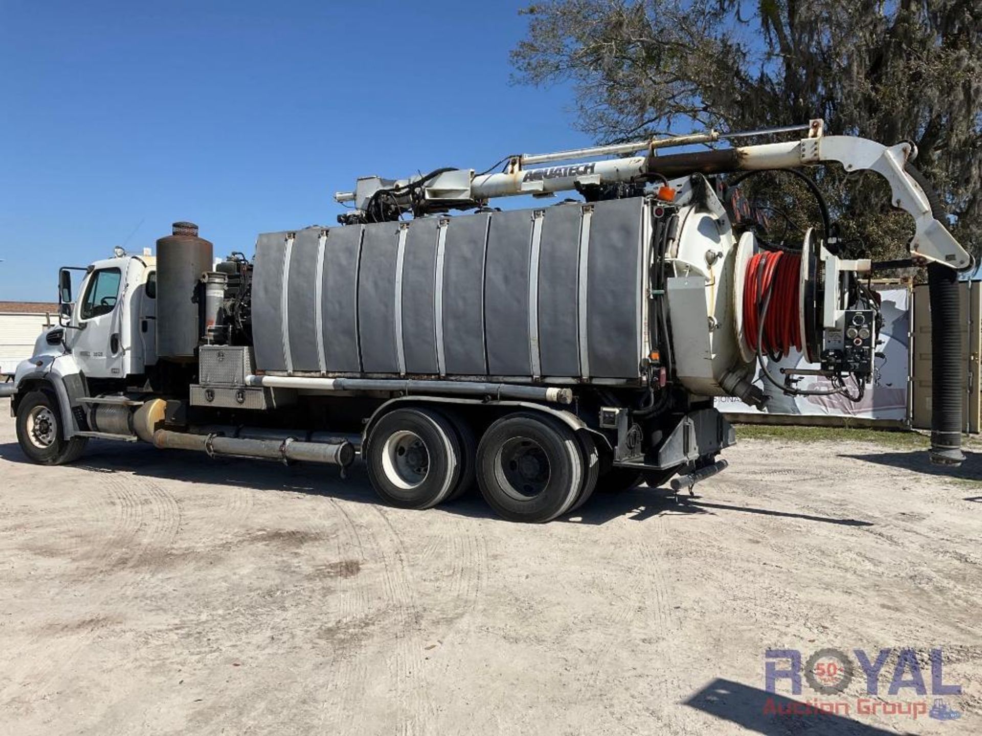 2014 Freightliner 114SD Aquatech B-15 HL Sewer Truck - Image 4 of 44