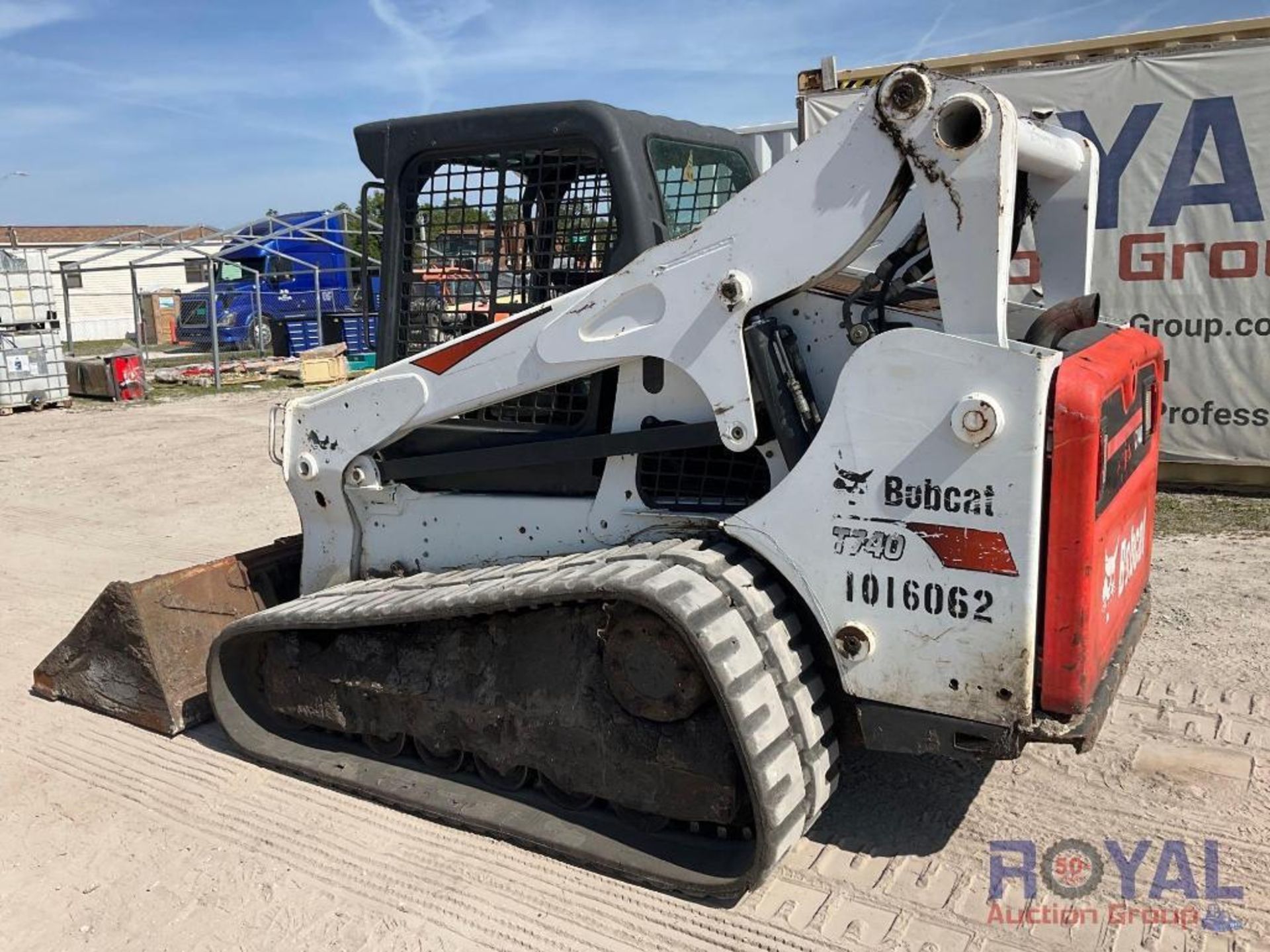 2017 Bobcat T740 Compact Track Loader Skid Steer - Image 4 of 23