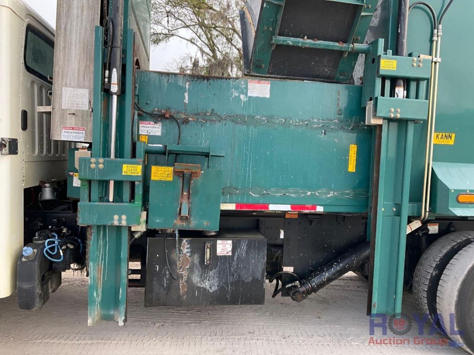 2014 Freightliner M2 106 Side Loader Garbage Truck - Image 17 of 36