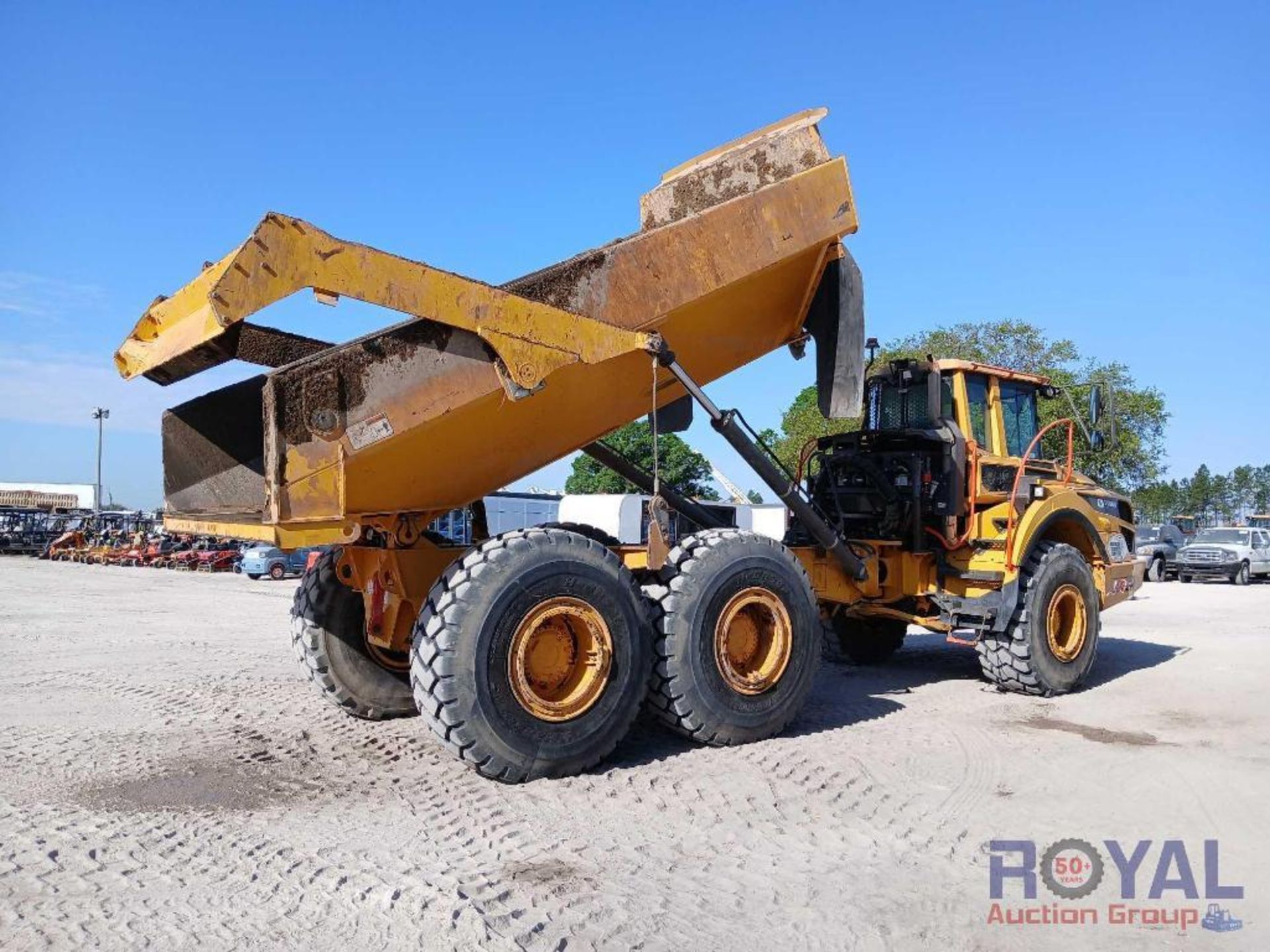 2020 Volvo A25G Off-Highway Articulated Dump Truck - Image 3 of 31