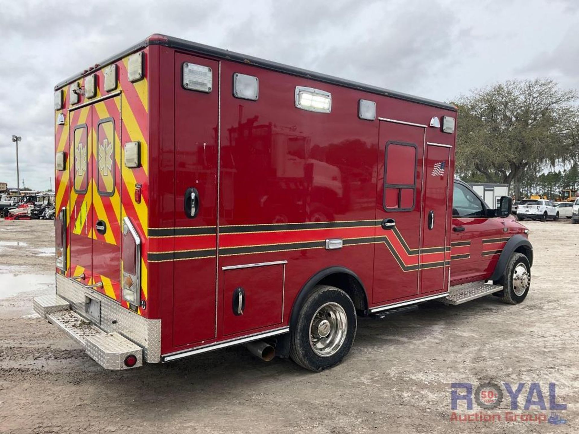 2011 Dodge Ram Wheeled Coach Ambulance Truck - Image 3 of 39