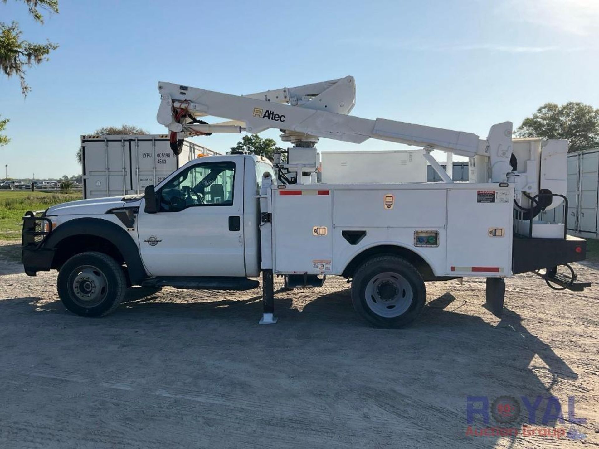 2012 Ford F550 4x4 Bucket Truck - Image 32 of 32