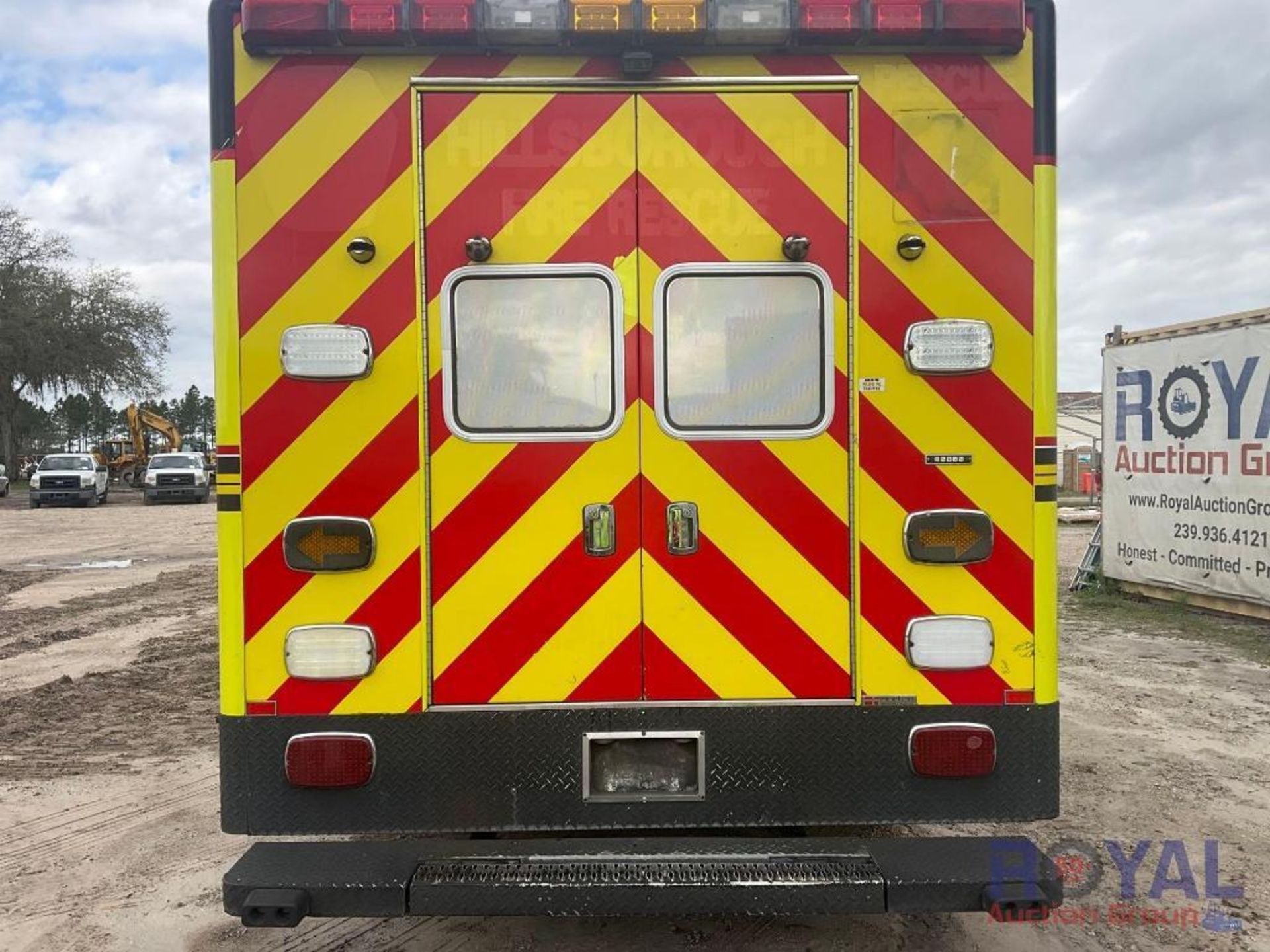 2015 Kenworth T270 Ambulance Truck - Image 18 of 35