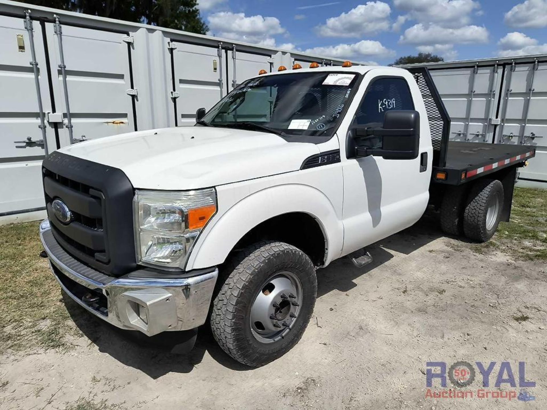 2014 Ford F-350 4x4 Flatbed Truck