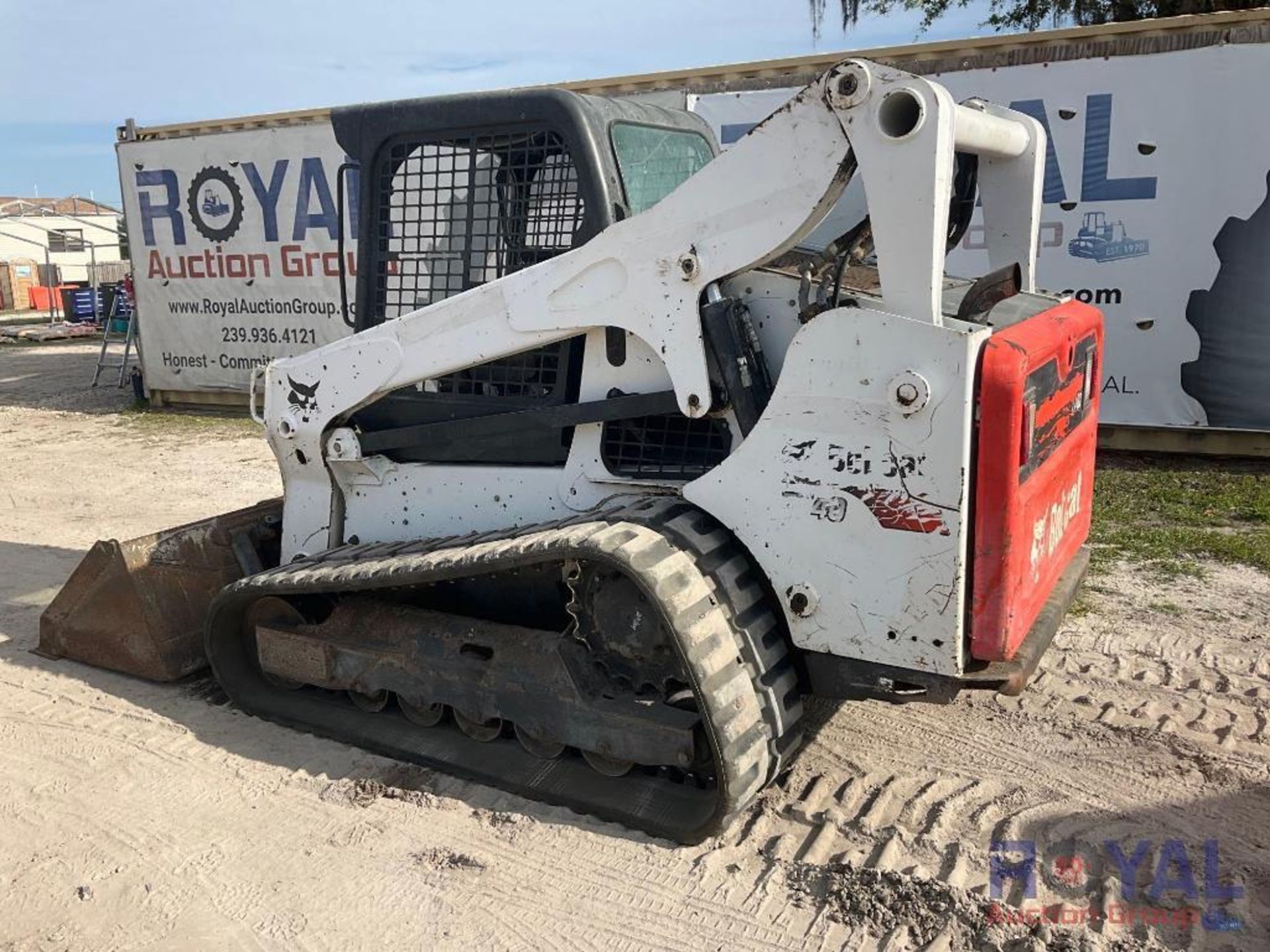 2018 Bobcat T740 Compact Track Loader Skid Steer - Image 4 of 20