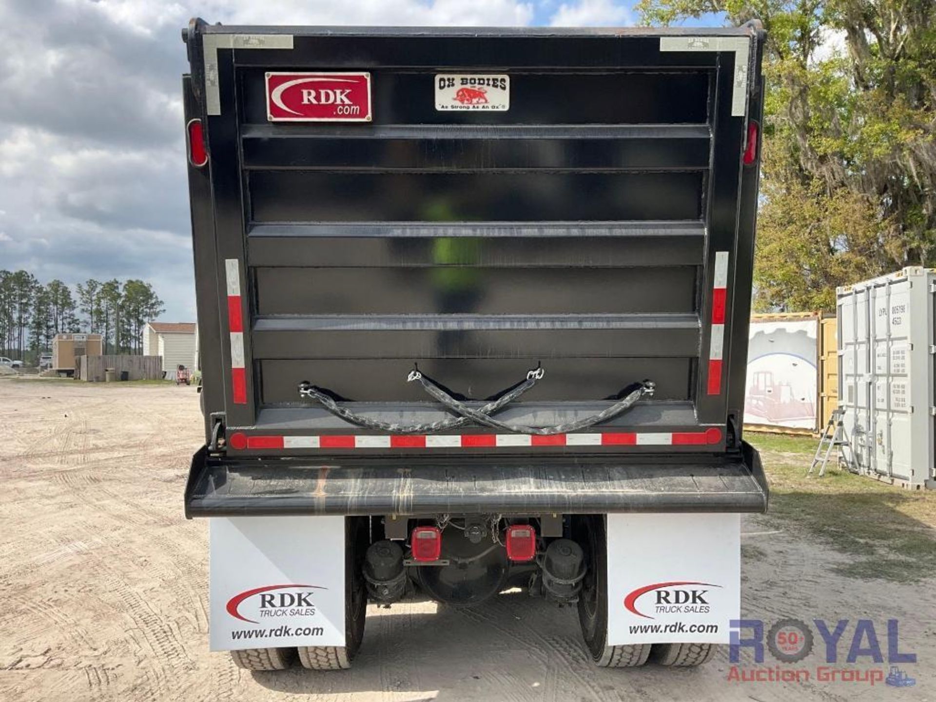 2023 Volvo VHD Tri-Axle 21Yd Dump Truck - Image 18 of 28