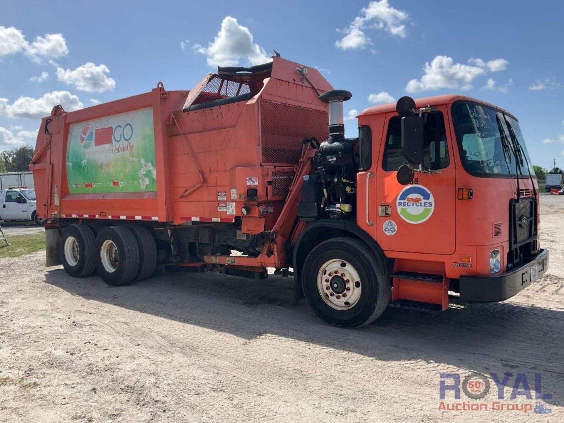 2015 AutoCar Expeditor Heil 612-3691 28Yd Side Loader Garbage Truck - Image 2 of 30