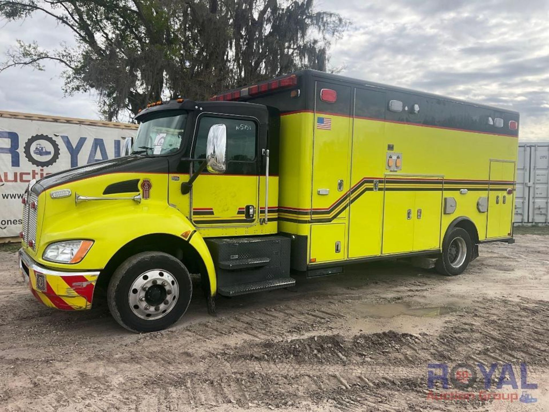 2015 Kenworth T270 Ambulance Truck