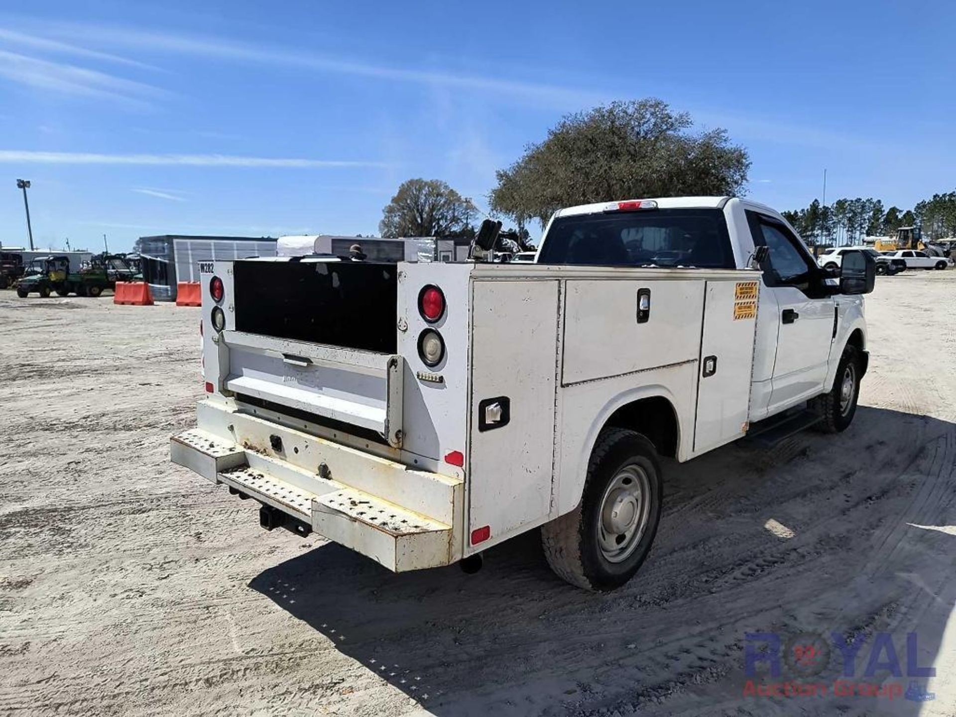 2017 Ford F250 Service Truck - Bild 3 aus 29