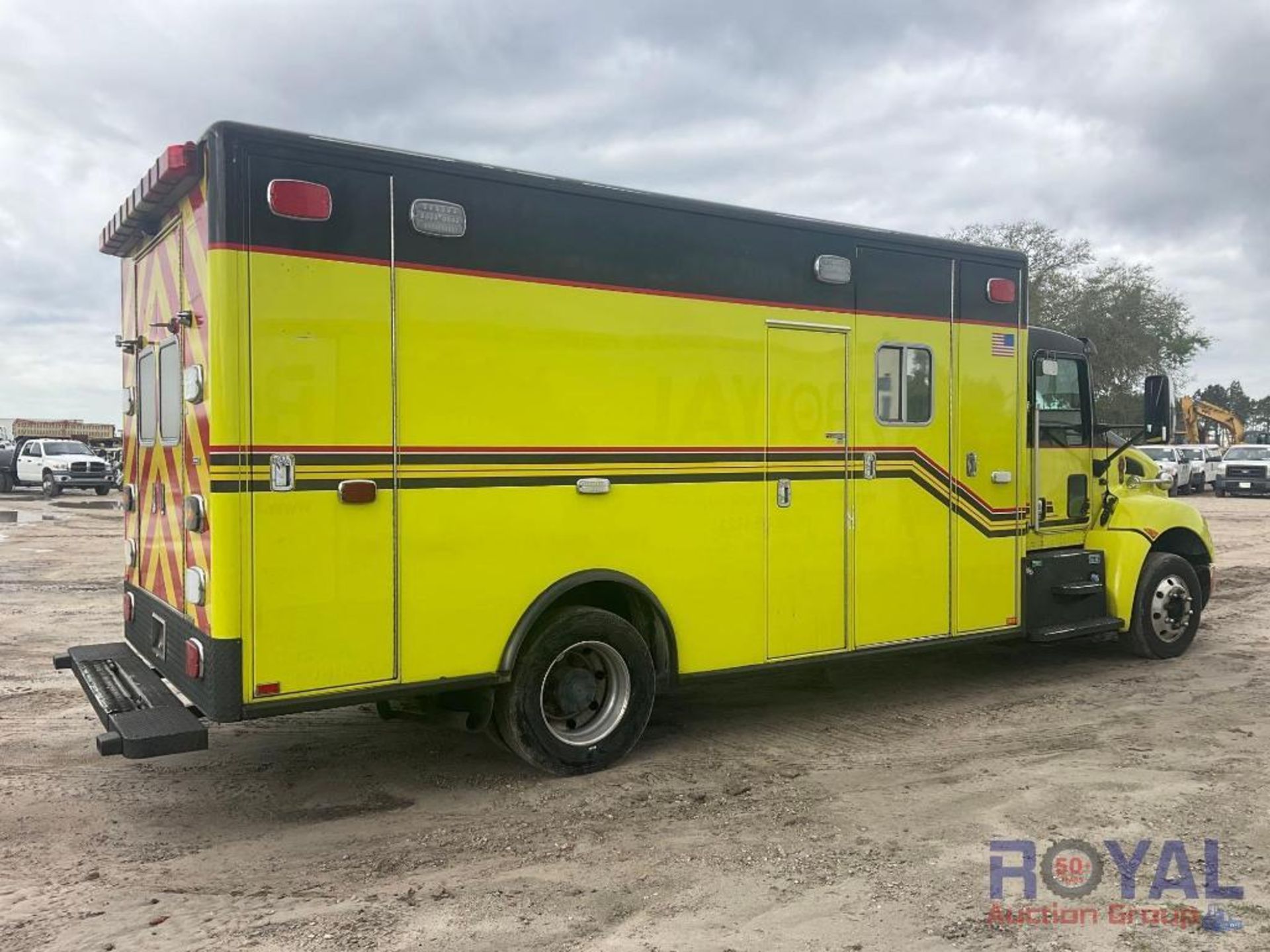 2015 Kenworth T270 Ambulance Truck - Image 3 of 35