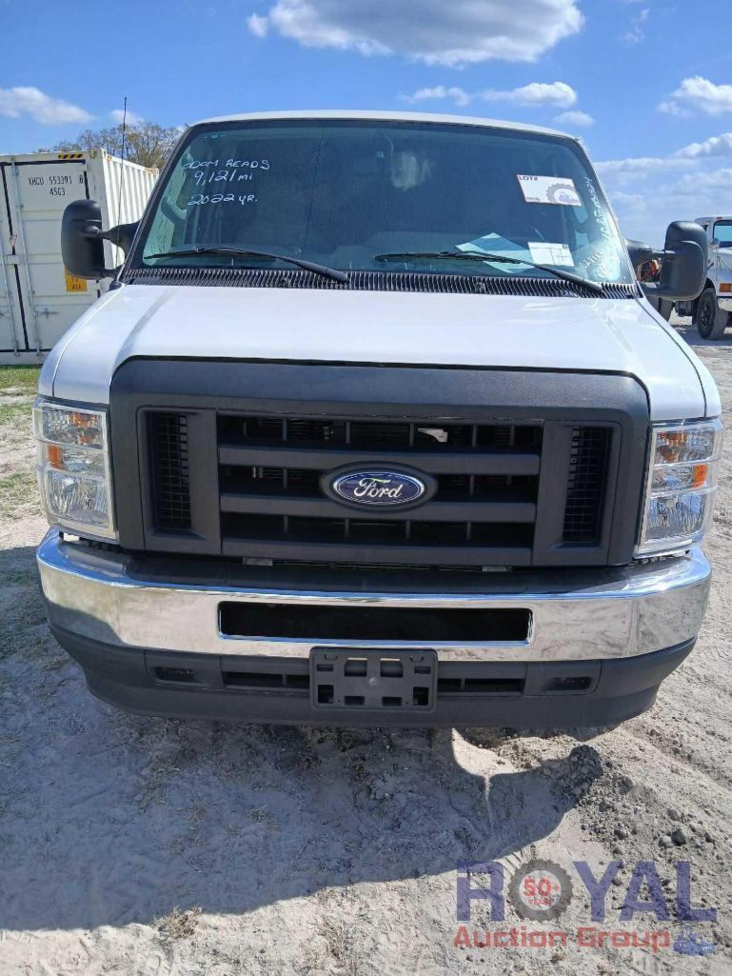 2022 Ford E-450 16FT Cab and Chassis Truck - Image 11 of 22