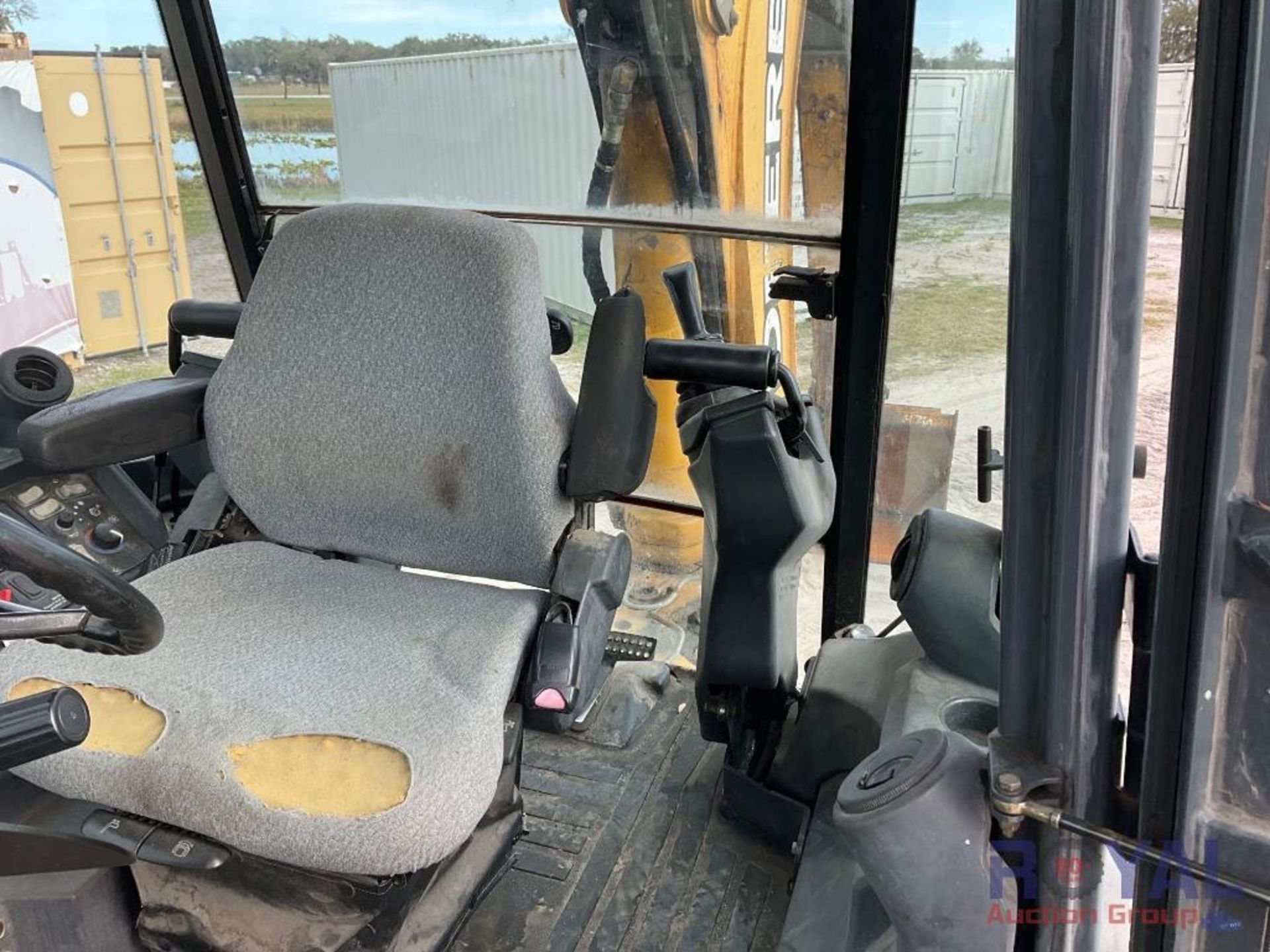 2006 John Deere 710G 4X4 Extendahoe Backhoe Loader - Image 28 of 39