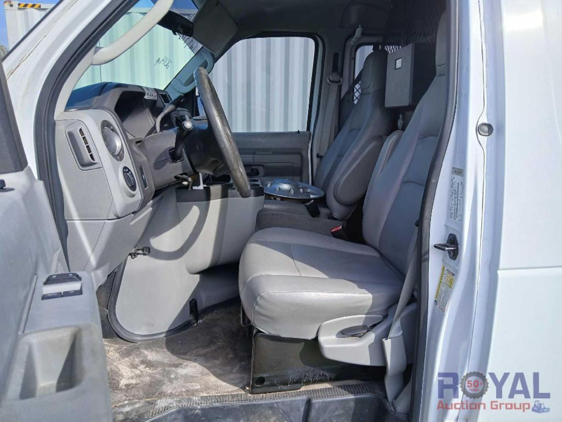 2014 Ford E350 Econoline Cargo Van - Image 21 of 25