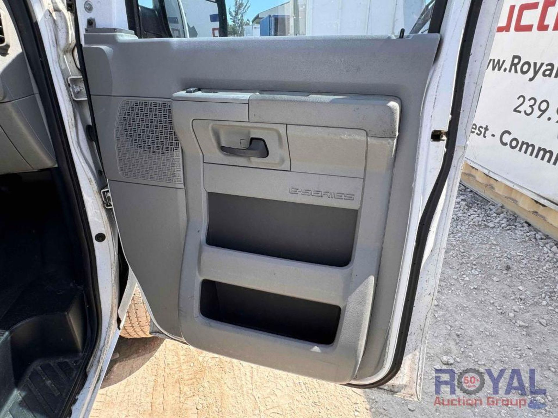 2011 Ford E350 Cargo Van - Bild 33 aus 39