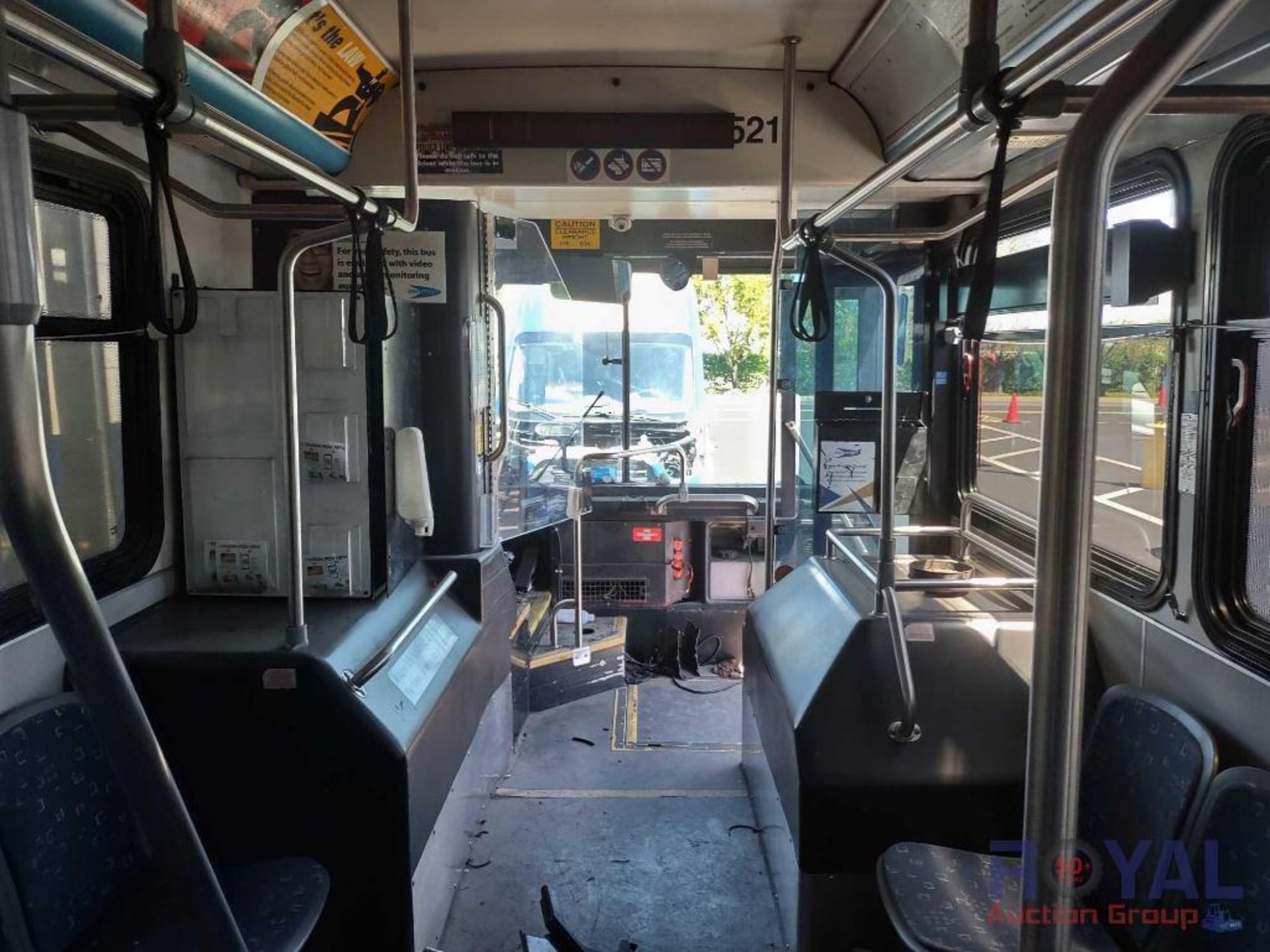 2013 Gillig G30B102N4 Low Floor Passenger Bus - Image 13 of 22