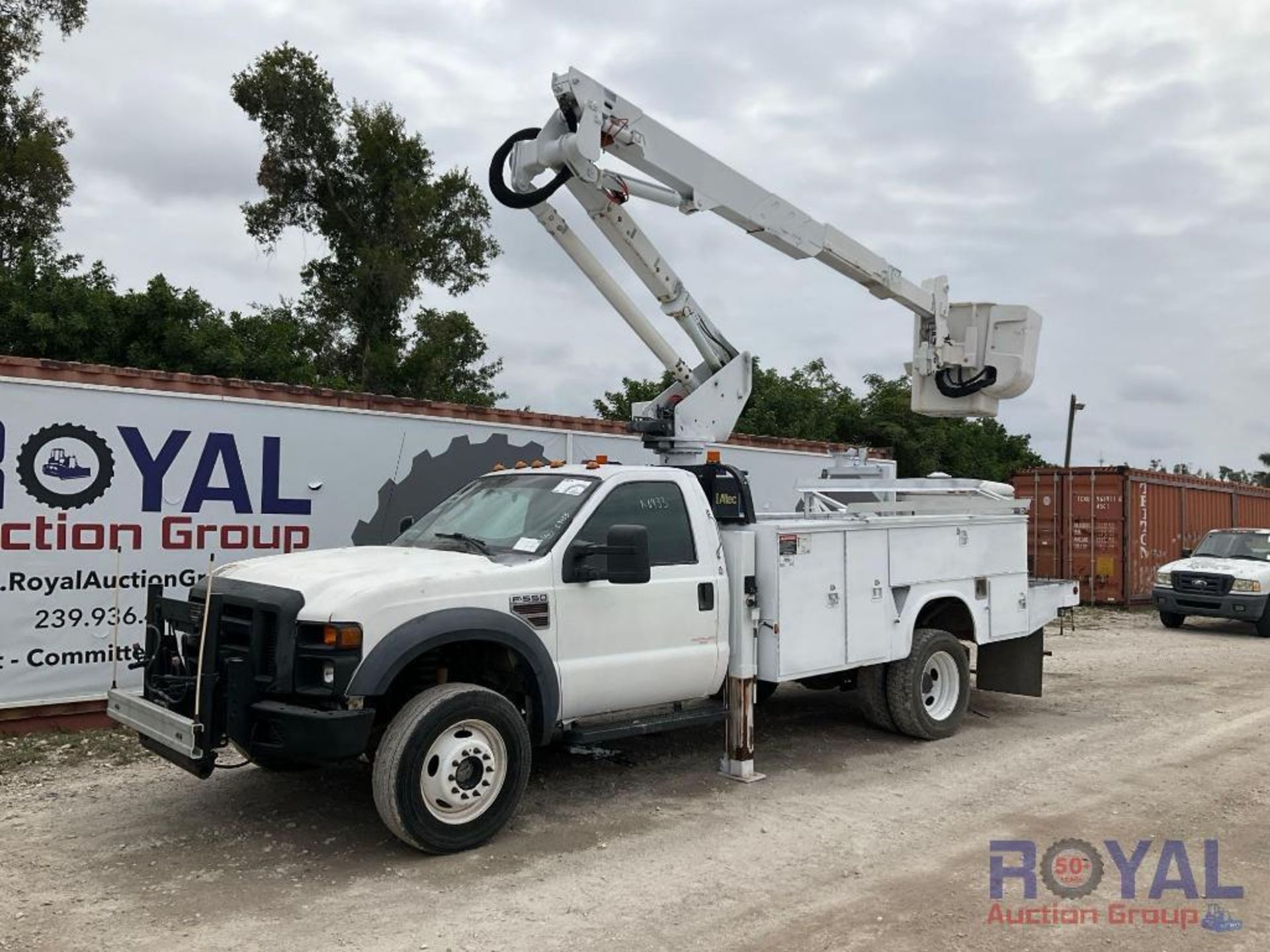 2009 Ford F550 4x4 Altec AT37-G Bucket Truck