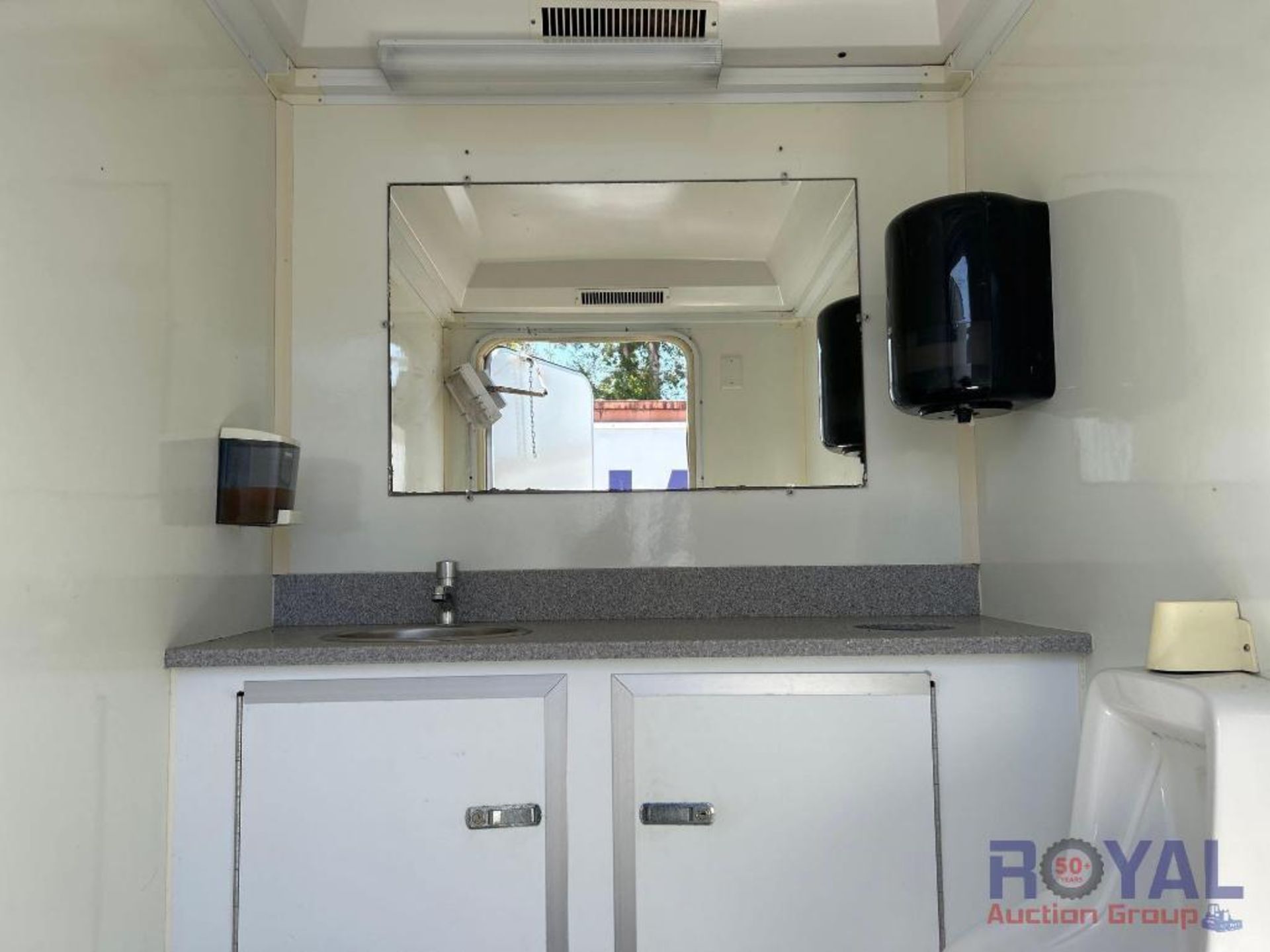 2008 Wells Cargo WC20-ADA Towable Restroom Trailer - Image 14 of 17