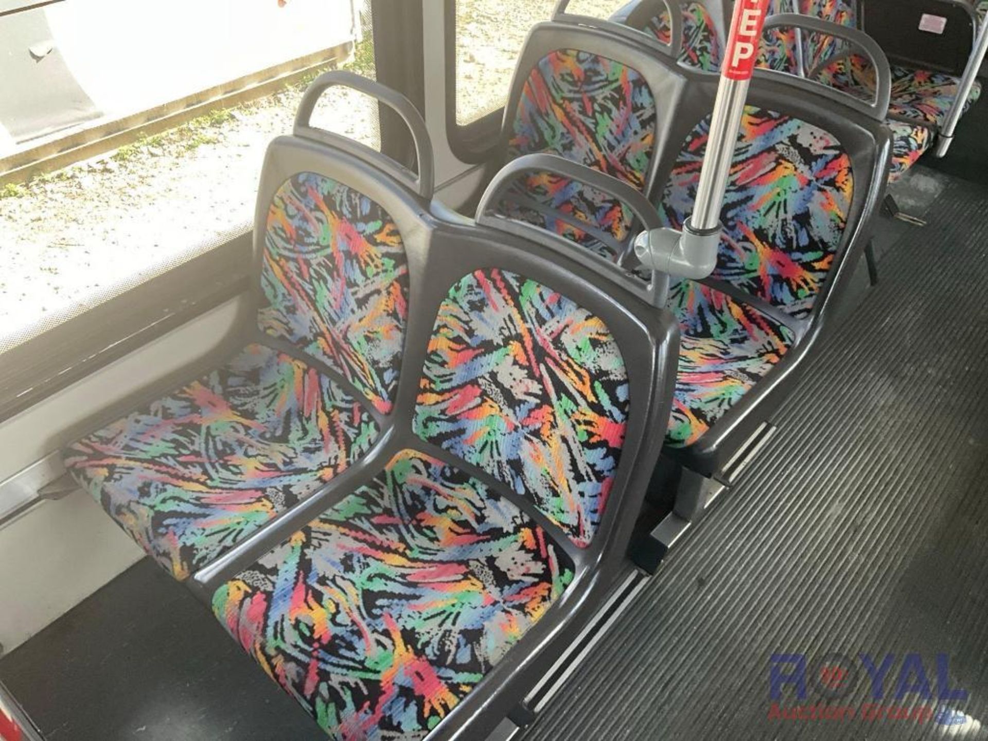 2010 Gillig G27B102N4 Low Floor Passenger Bus - Image 32 of 53