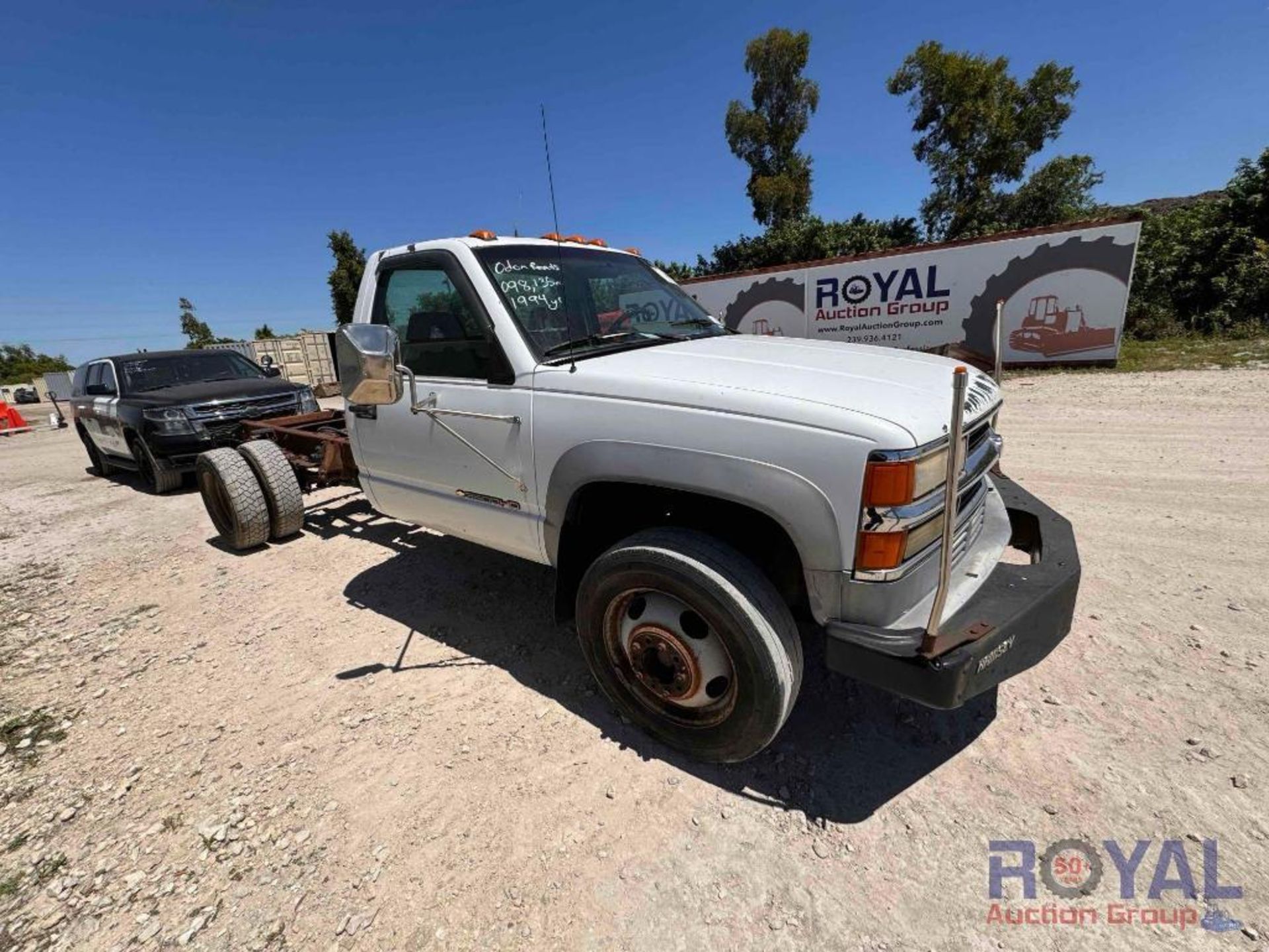 1994 Chevrolet C3500 Cab and Chassis Truck - Image 2 of 26