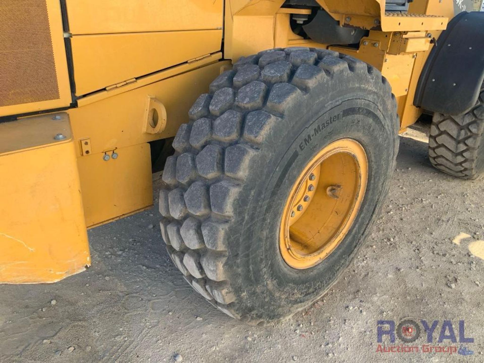 2017 John Deere 524K-II Articulated Wheel Loader - Image 31 of 32