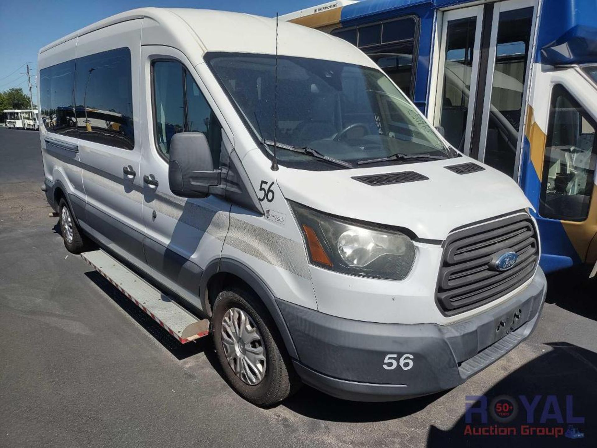 2015 Ford Transit 350 Passenger Van - Bild 3 aus 32